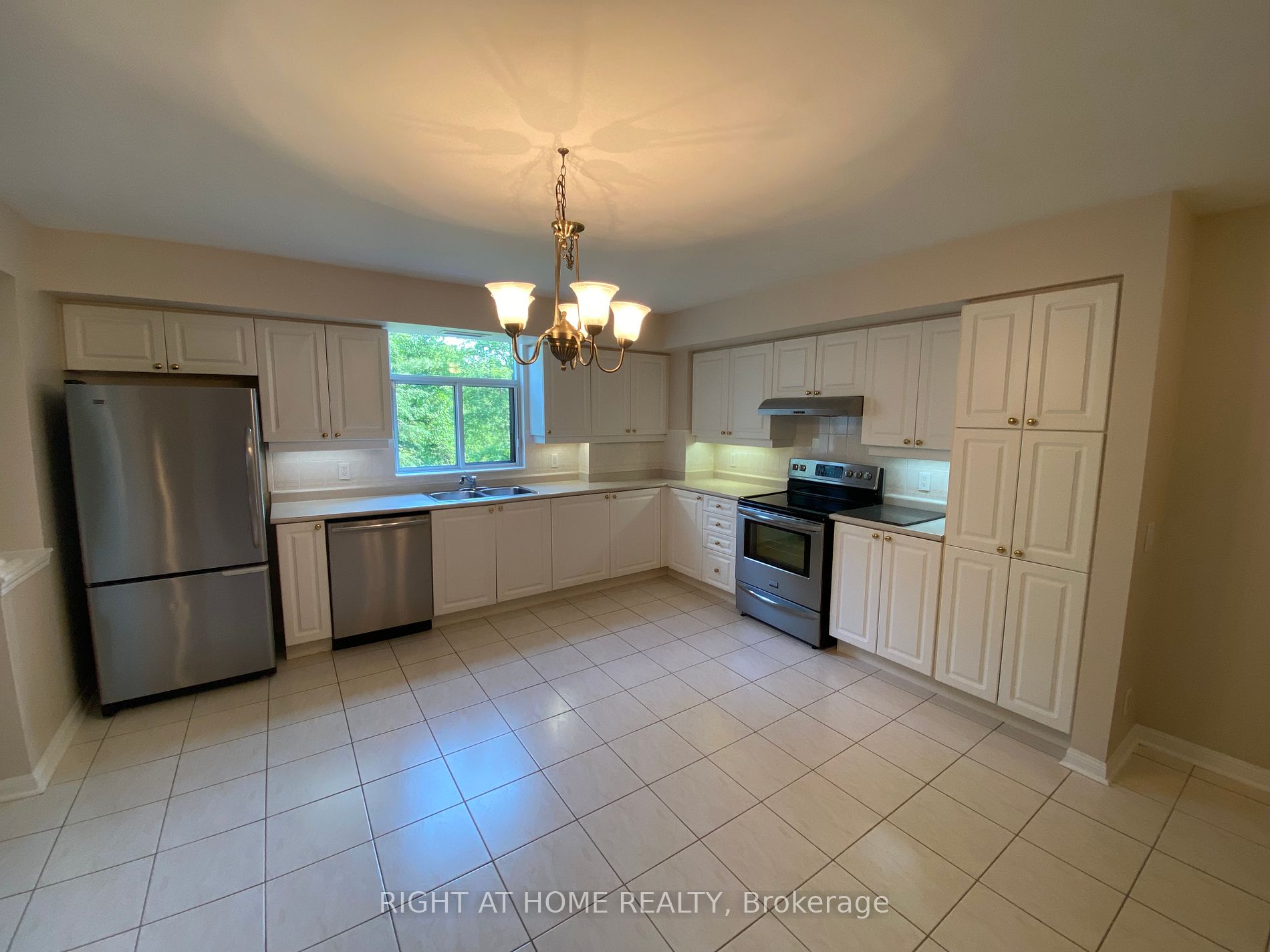 2506 Rutherford Rd, #216