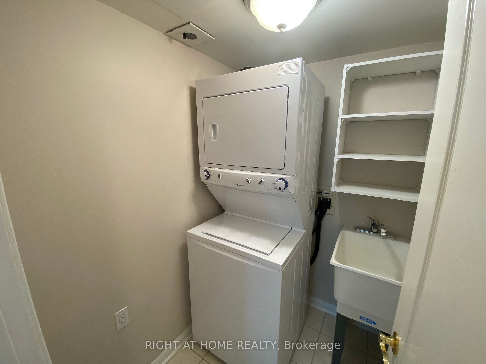 2506 Rutherford Rd, #216