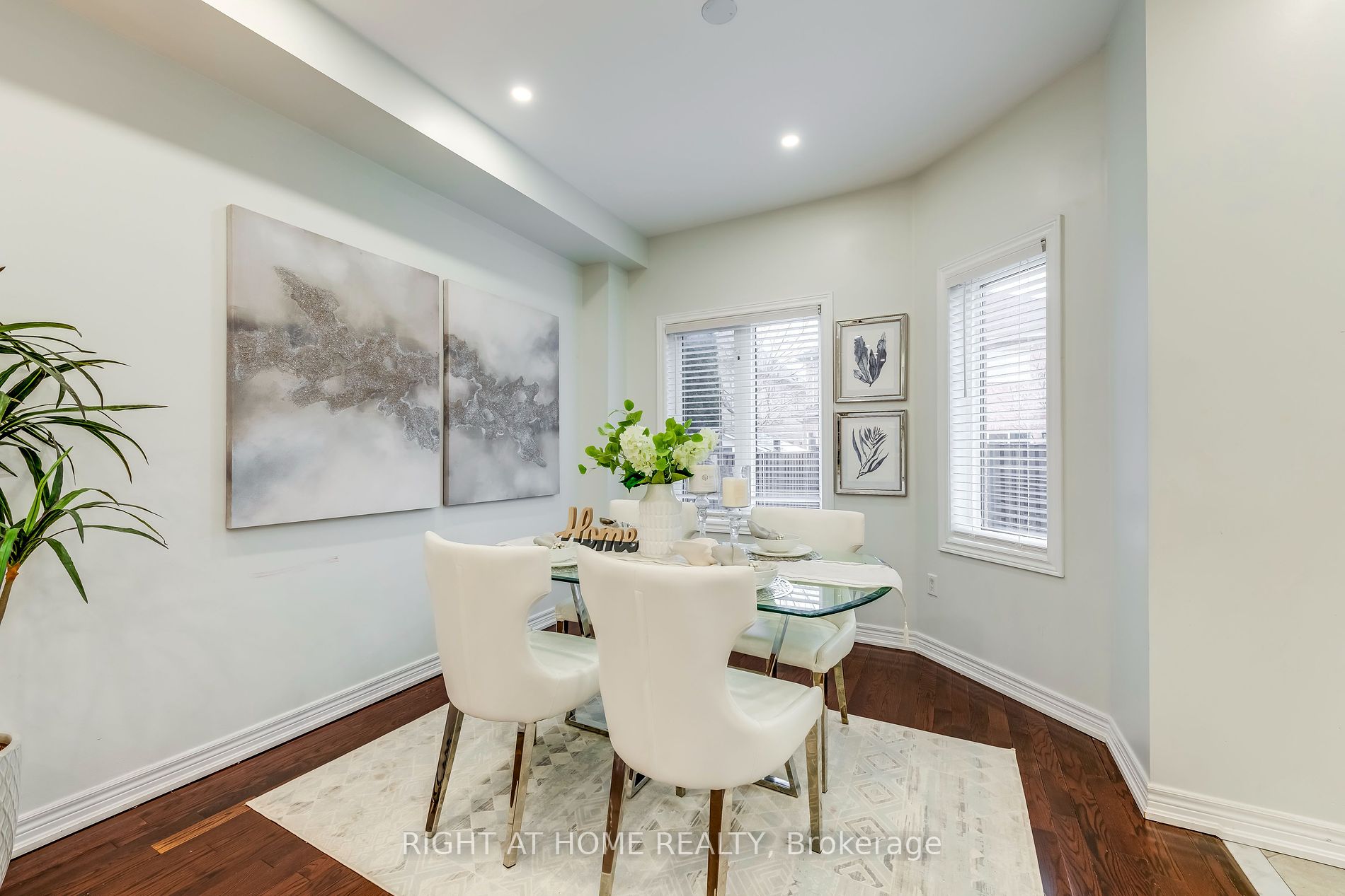 28 Ozner Cres