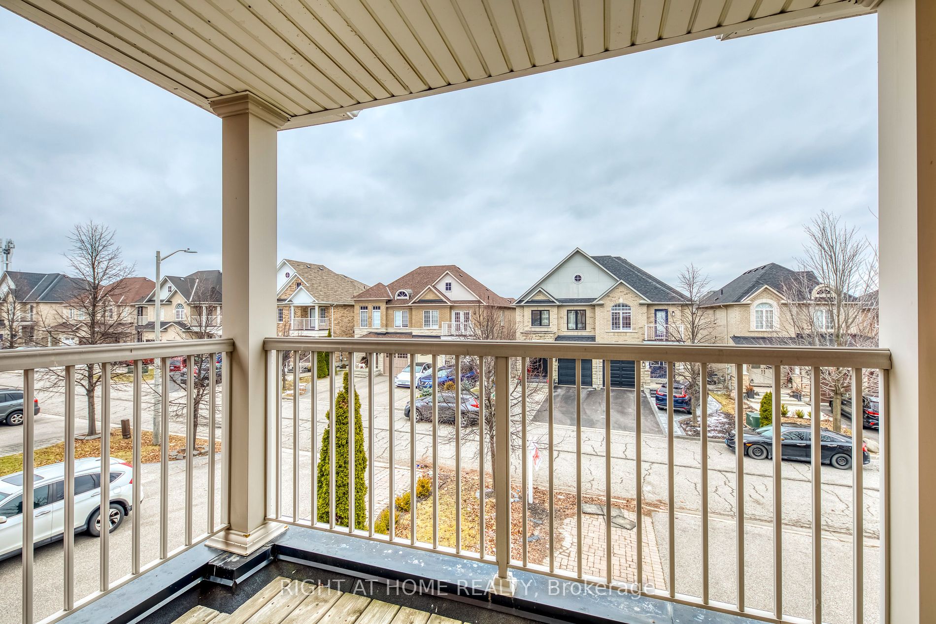 28 Ozner Cres