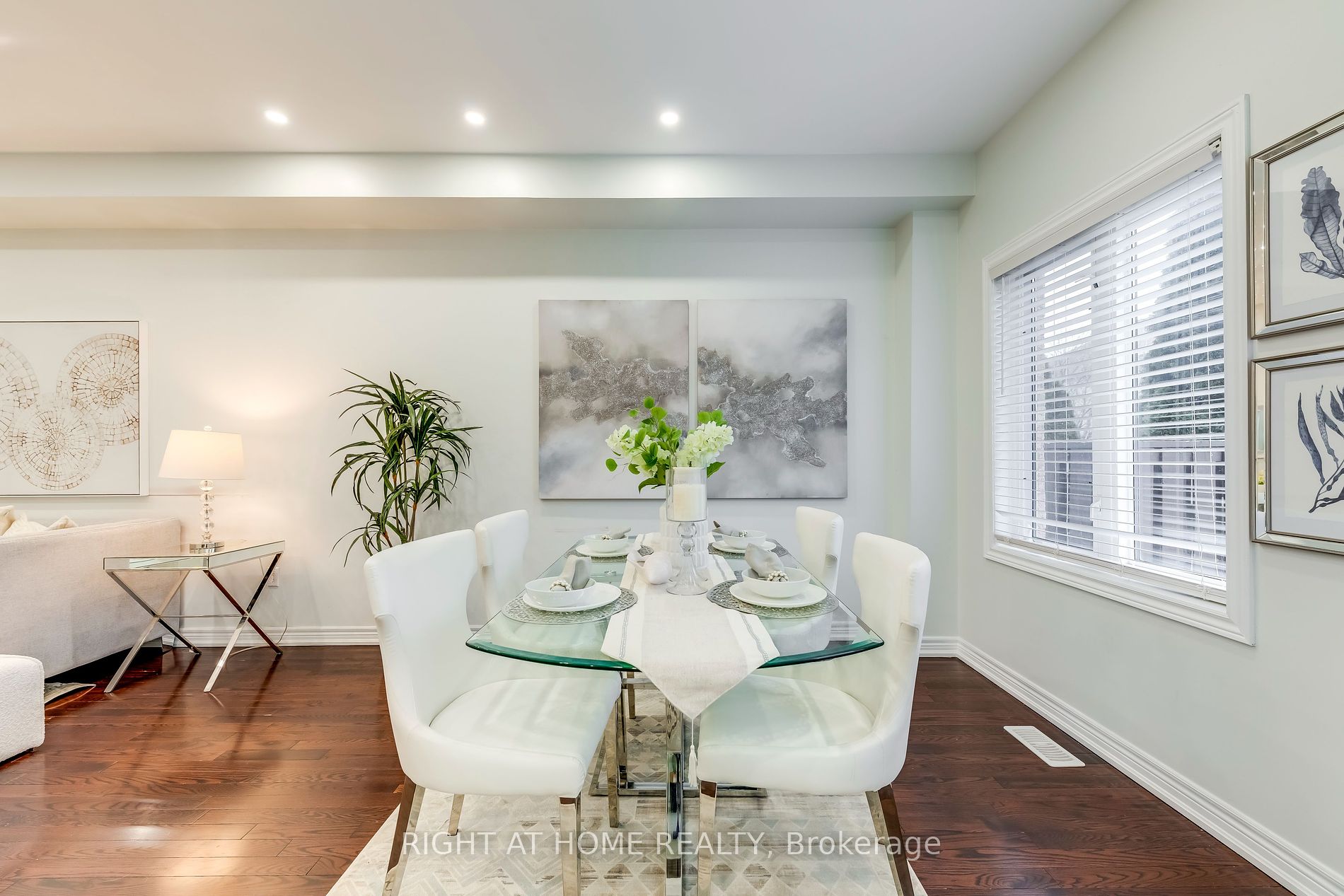 28 Ozner Cres