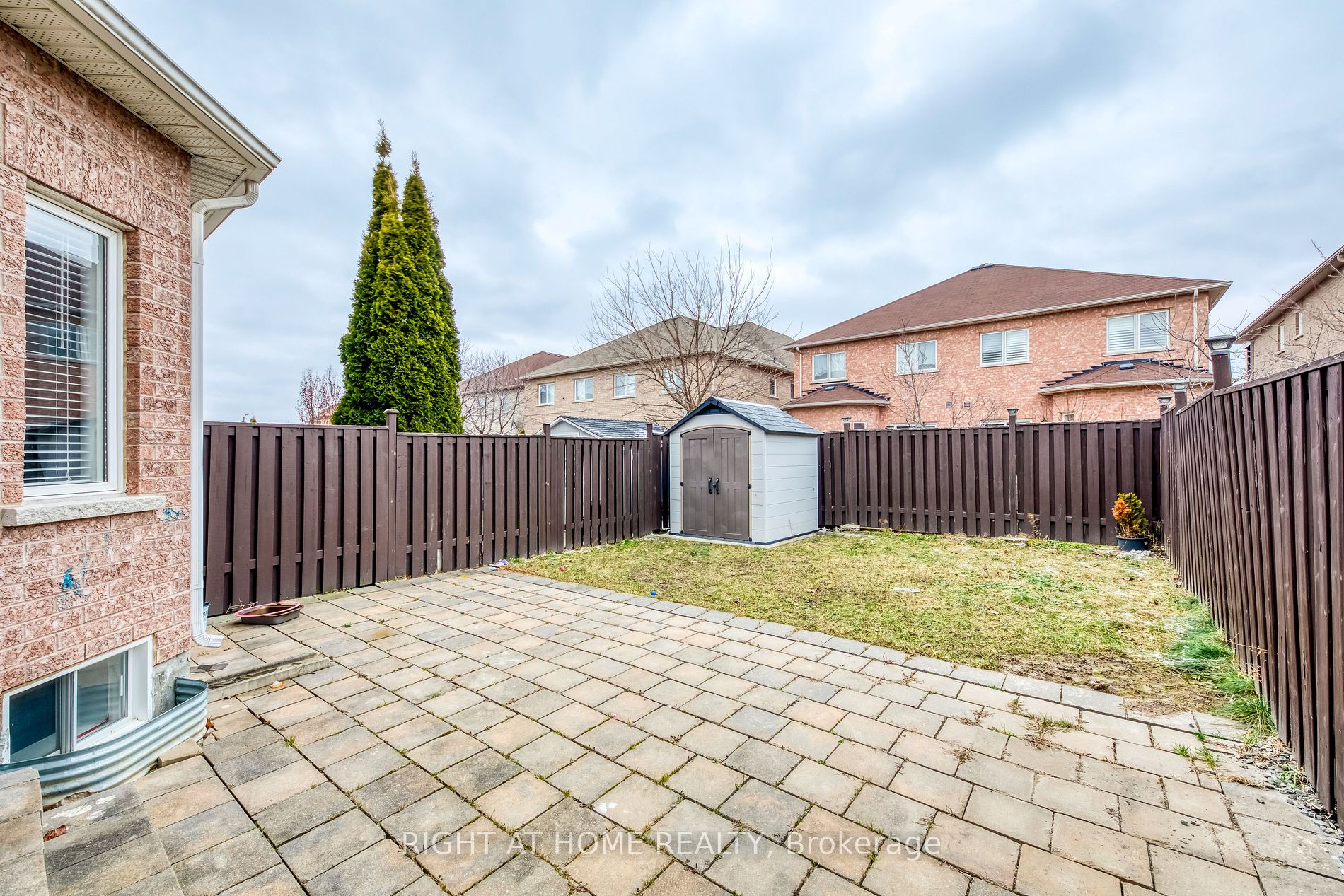 28 Ozner Cres