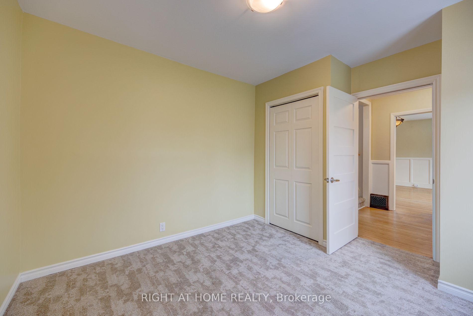 312 Andrew St
