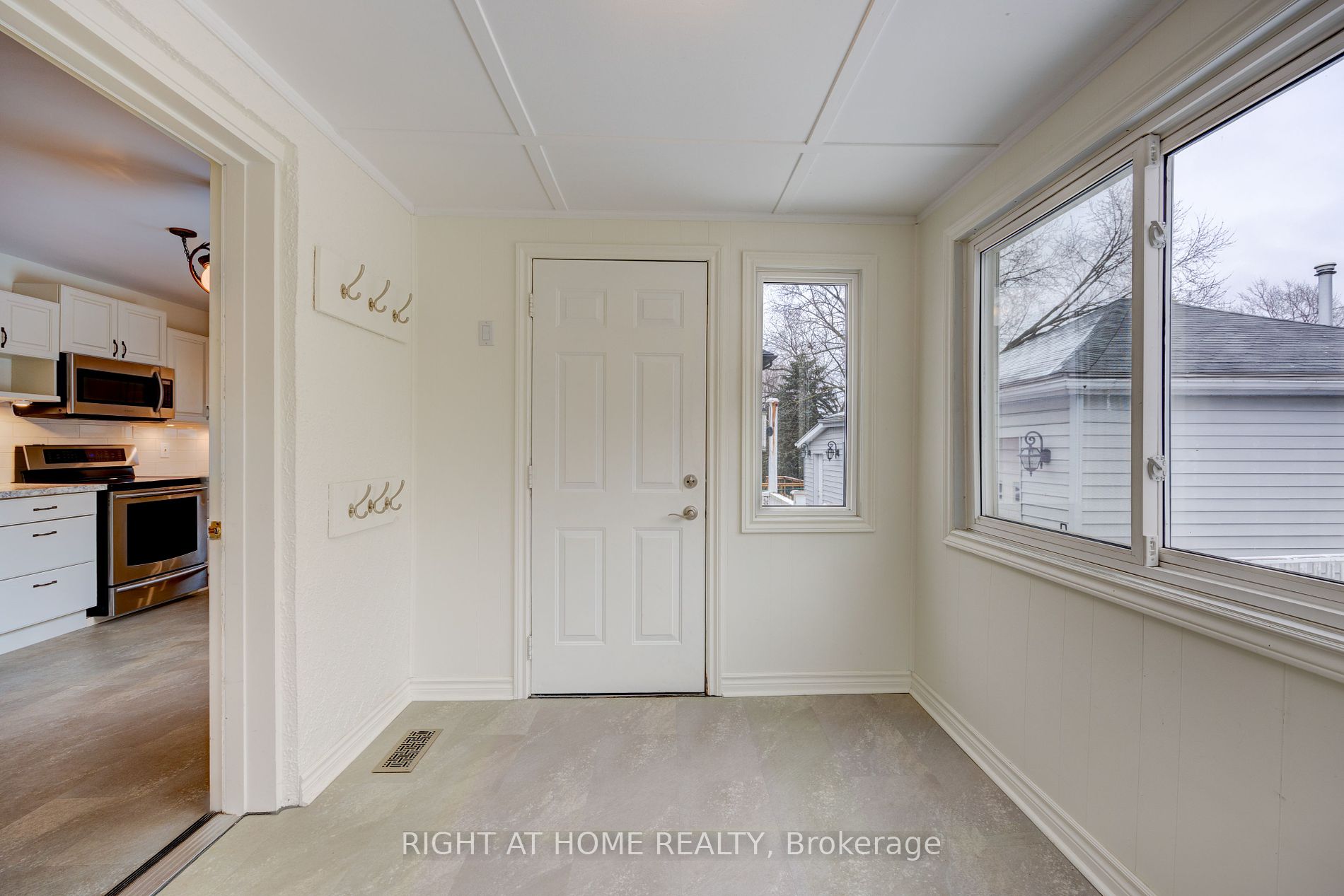 312 Andrew St