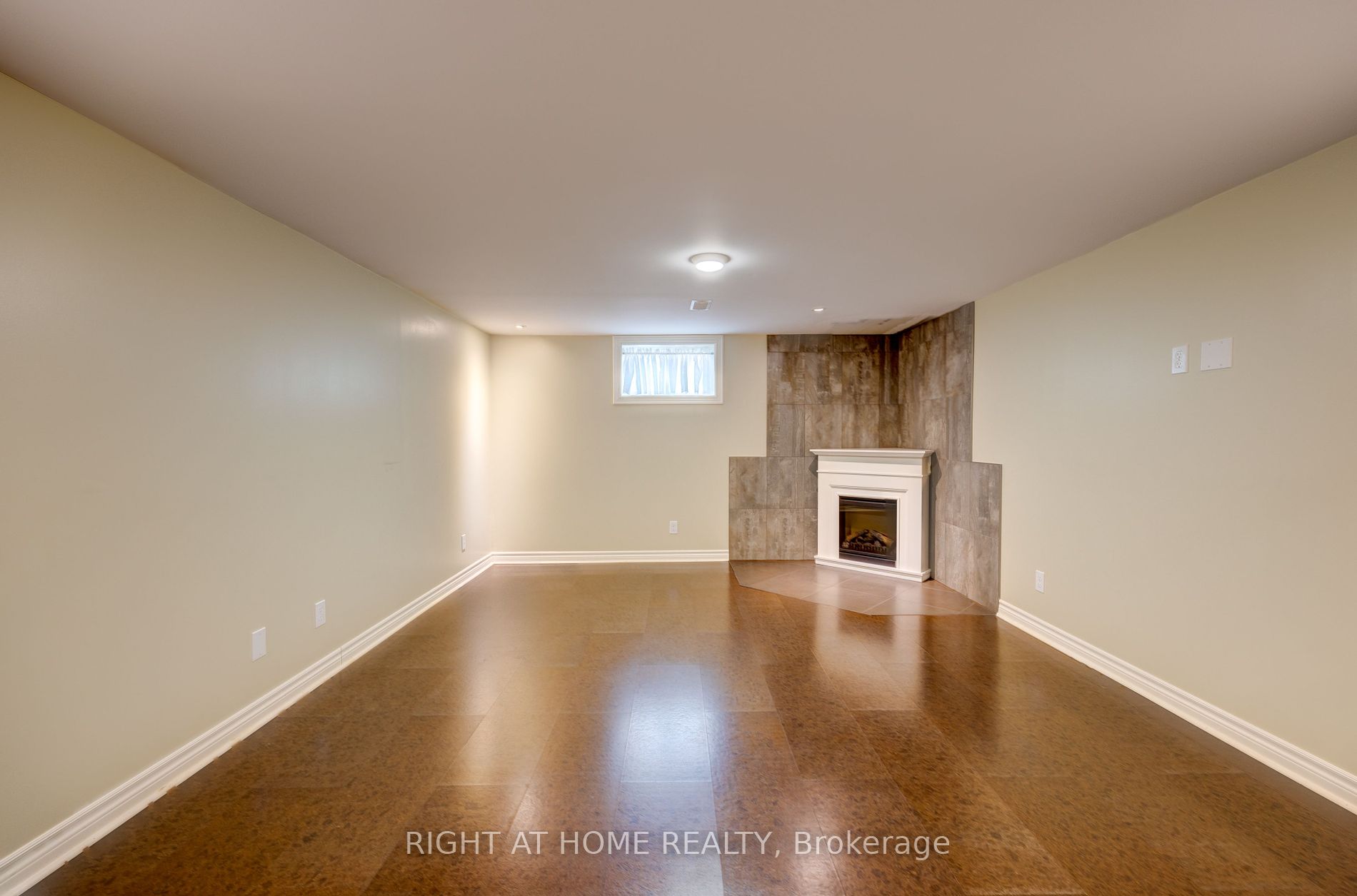312 Andrew St