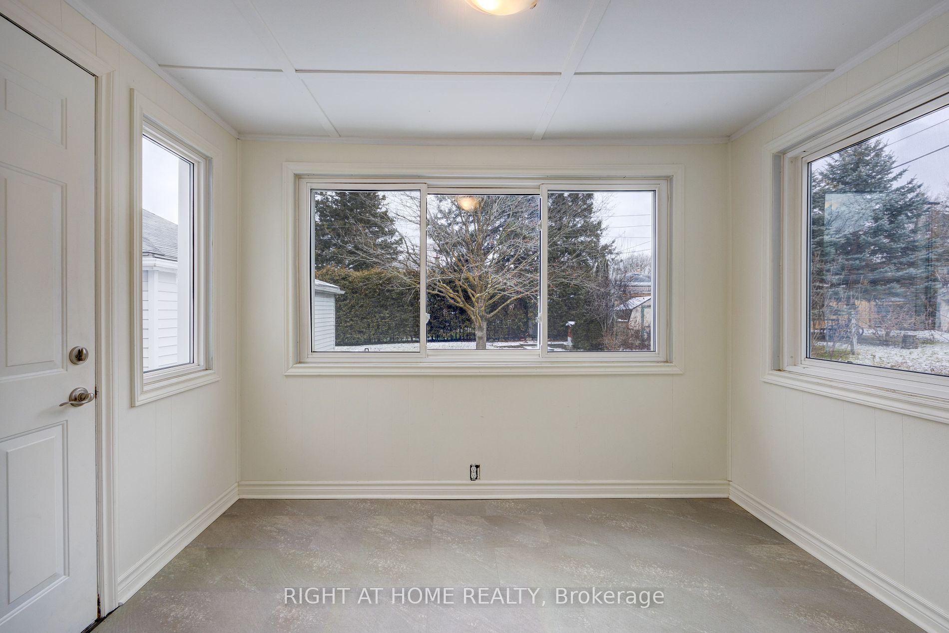 312 Andrew St