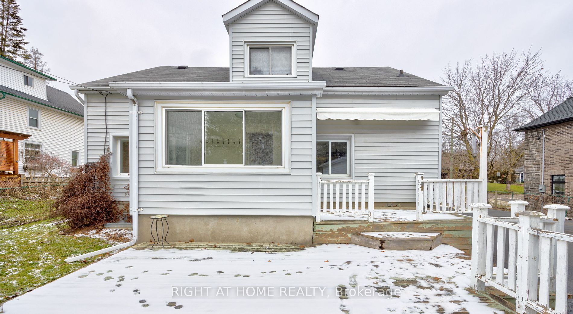 312 Andrew St
