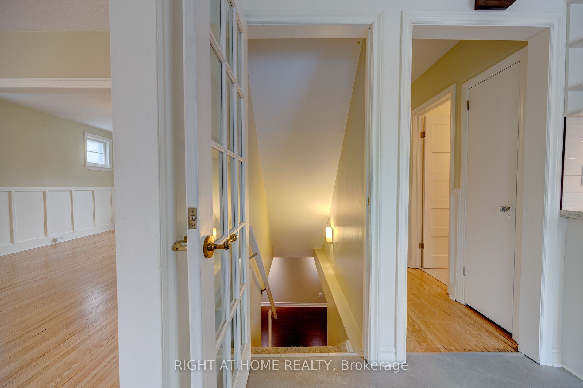312 Andrew St