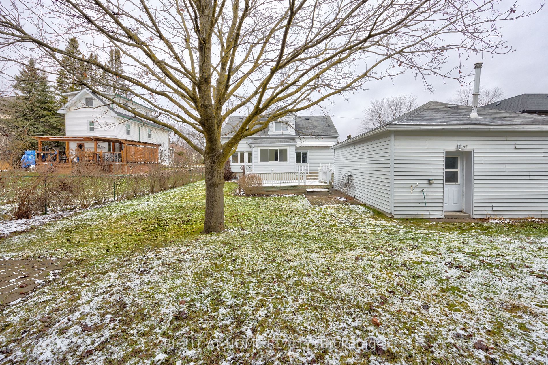 312 Andrew St