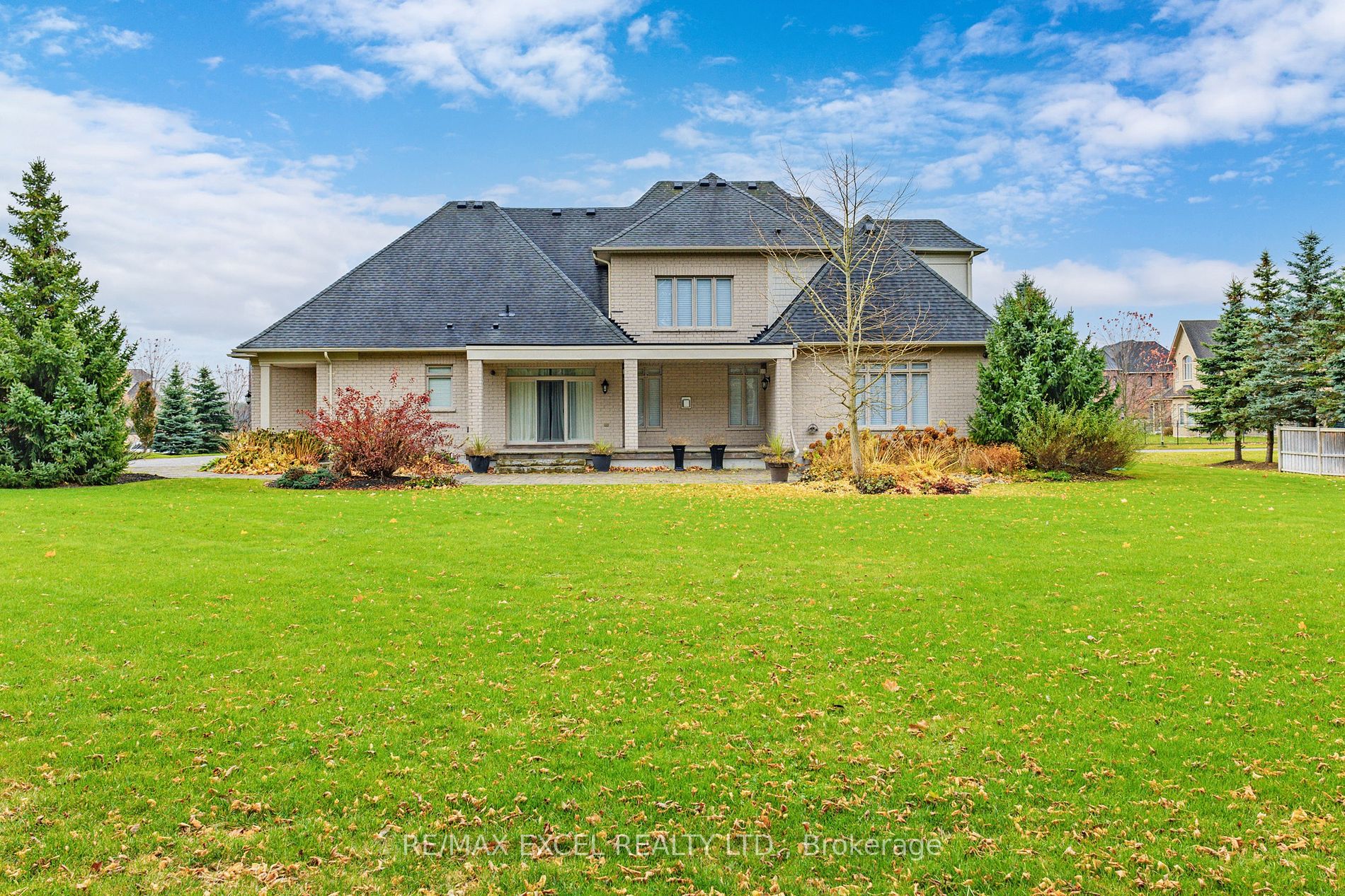47 Whitewood Dr