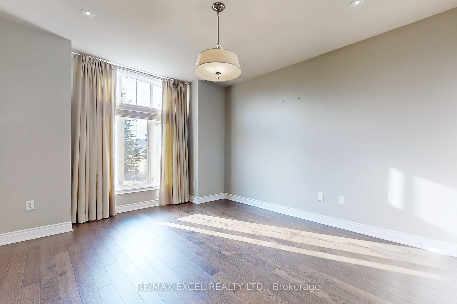 47 Whitewood Dr