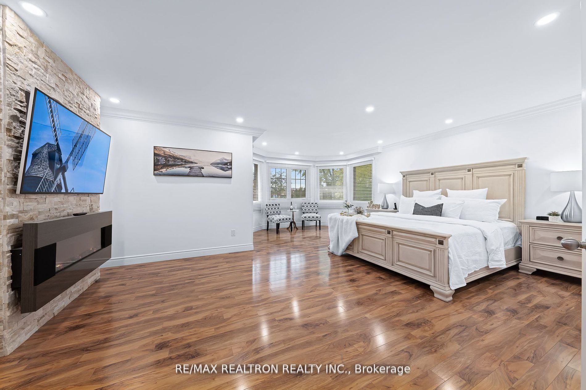 31 Westbourne Crt