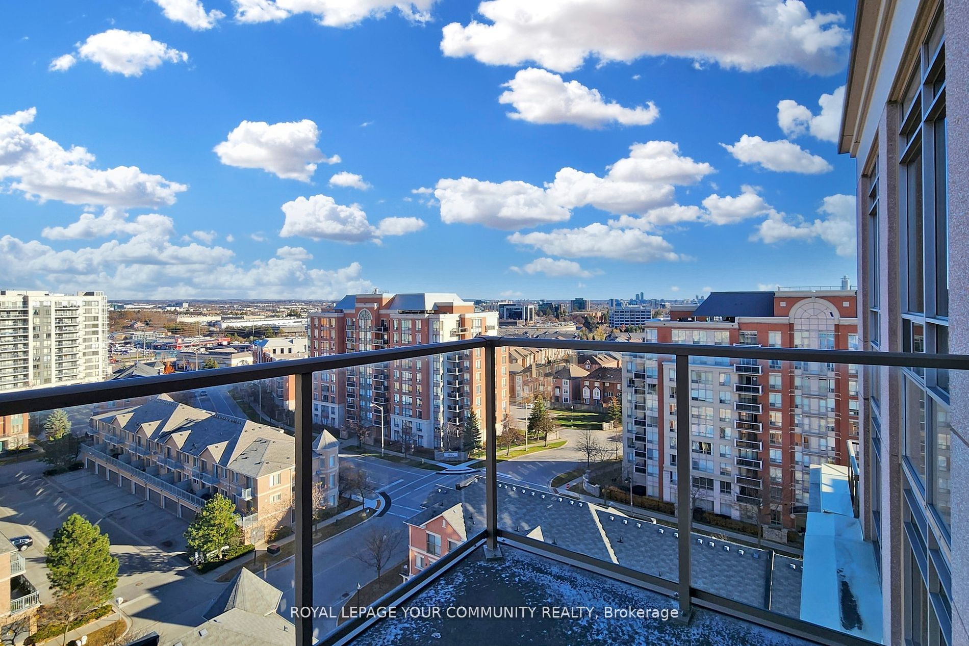 39 Galleria Pkwy, #Uph2