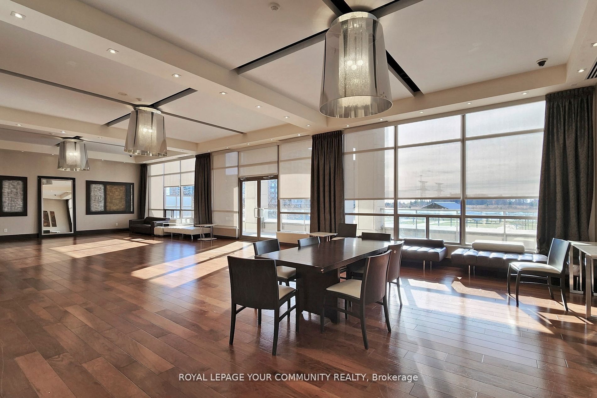 39 Galleria Pkwy, #Uph2