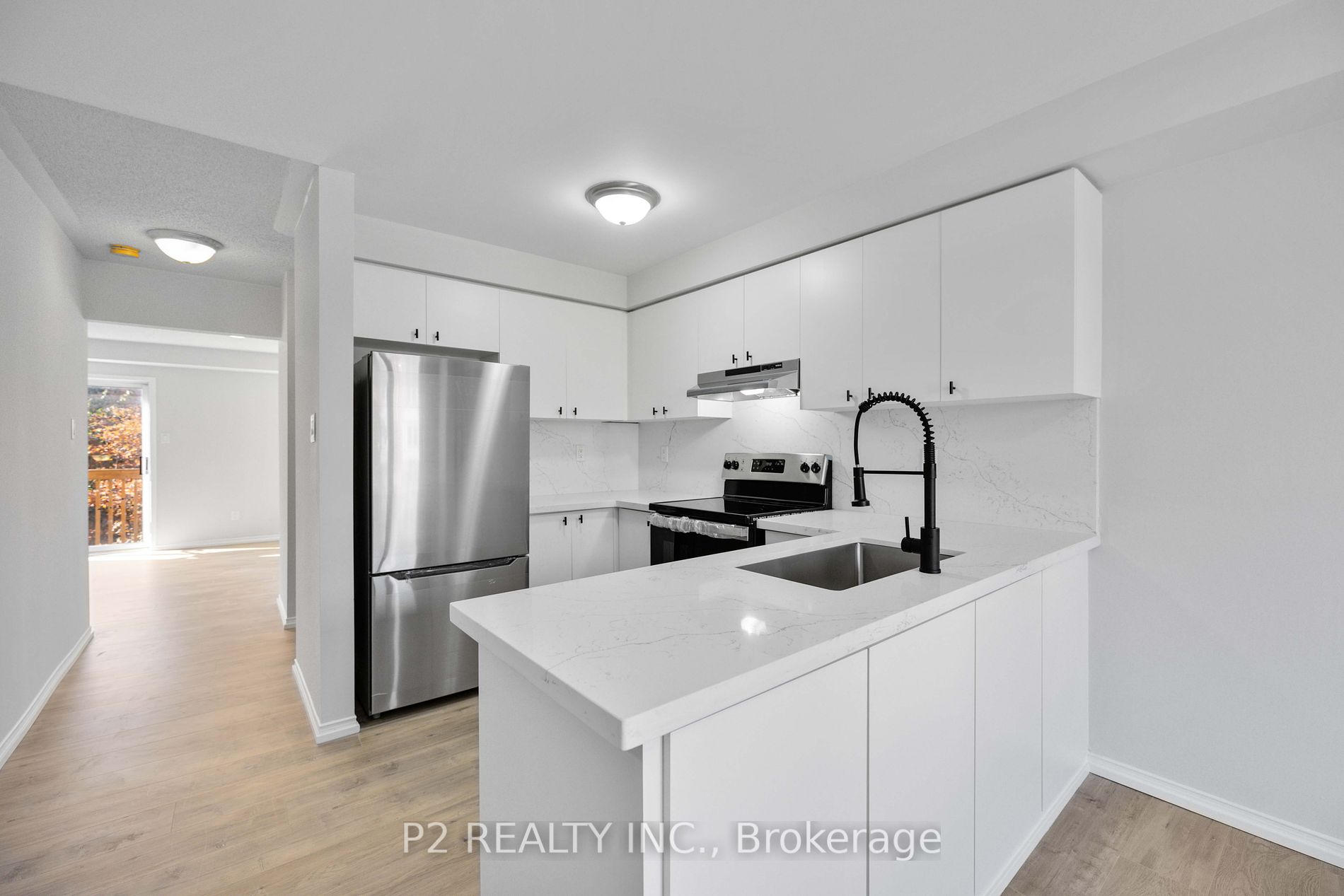 6 Prestwick Ave