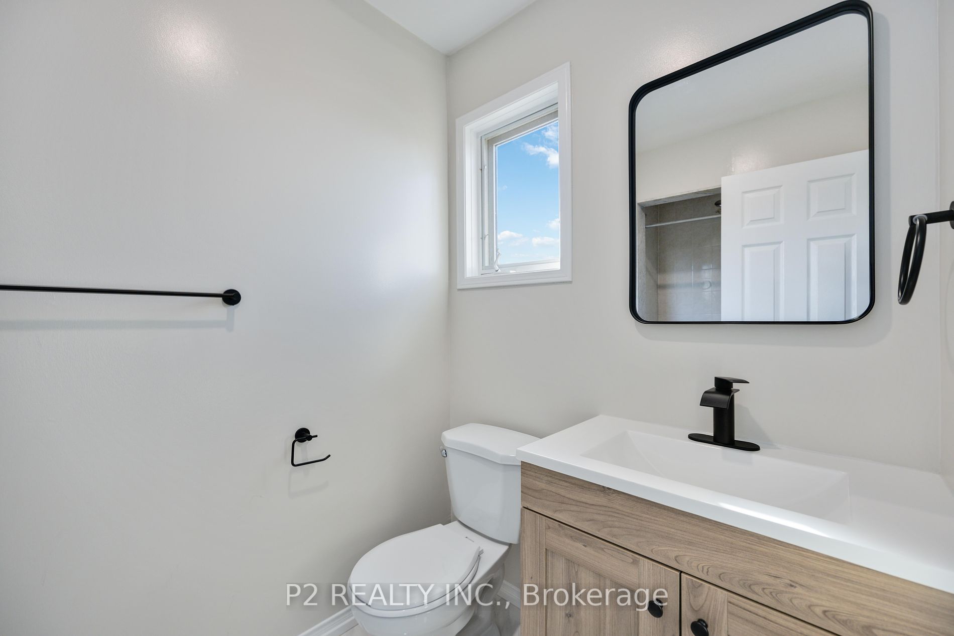6 Prestwick Ave