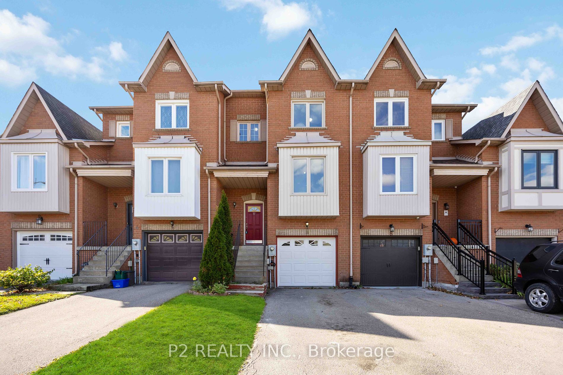 6 Prestwick Ave
