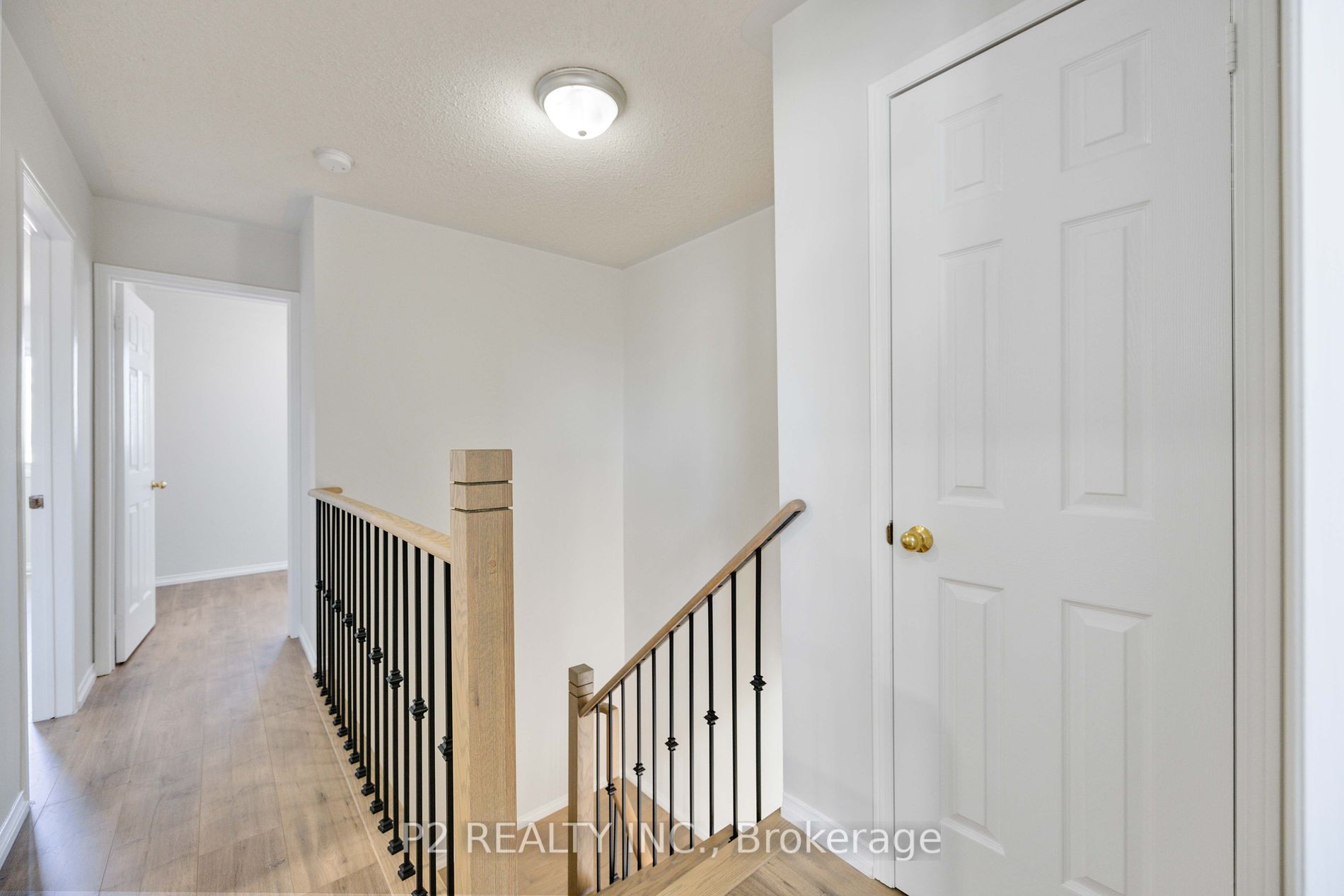 6 Prestwick Ave