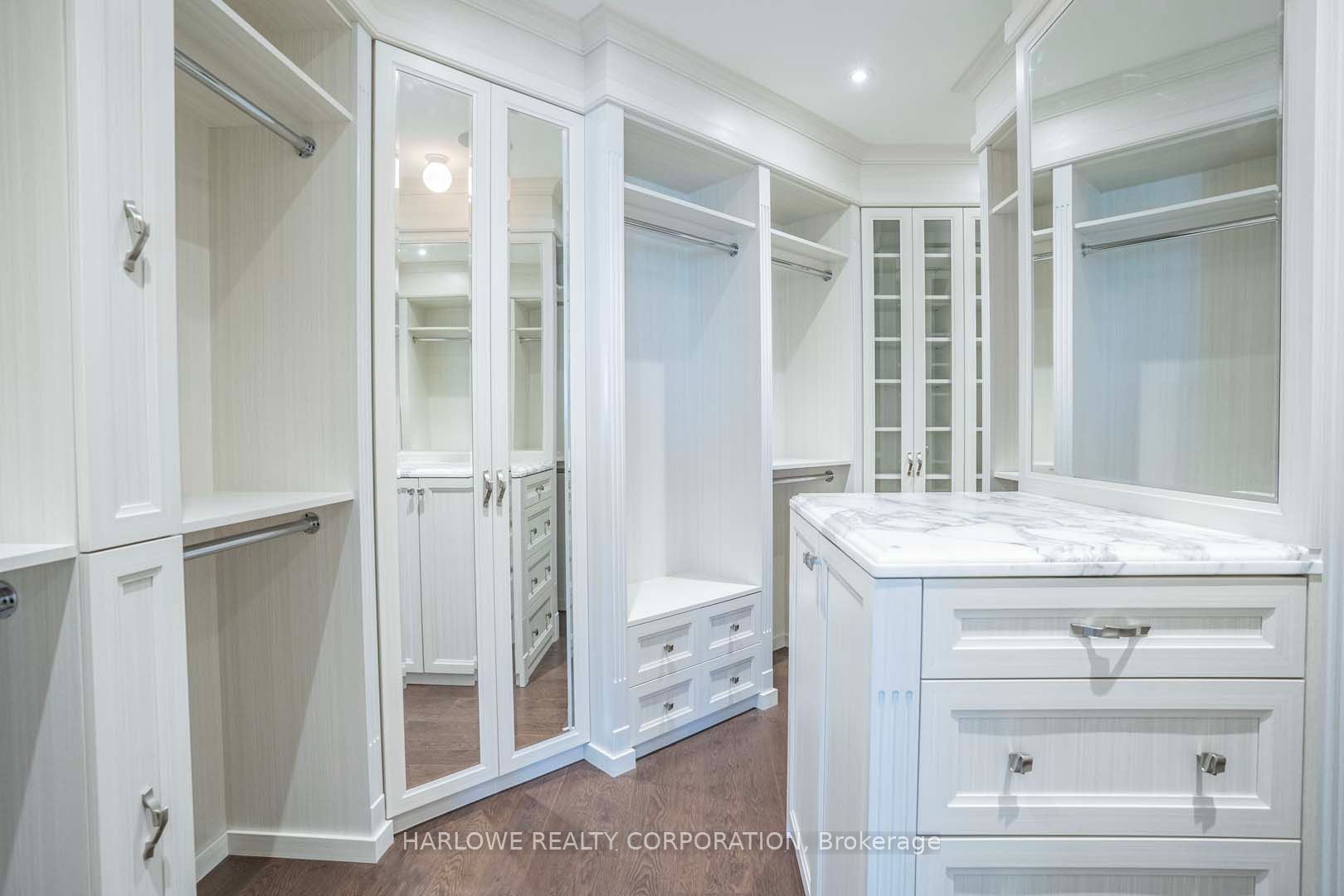 28 Langdon Dr
