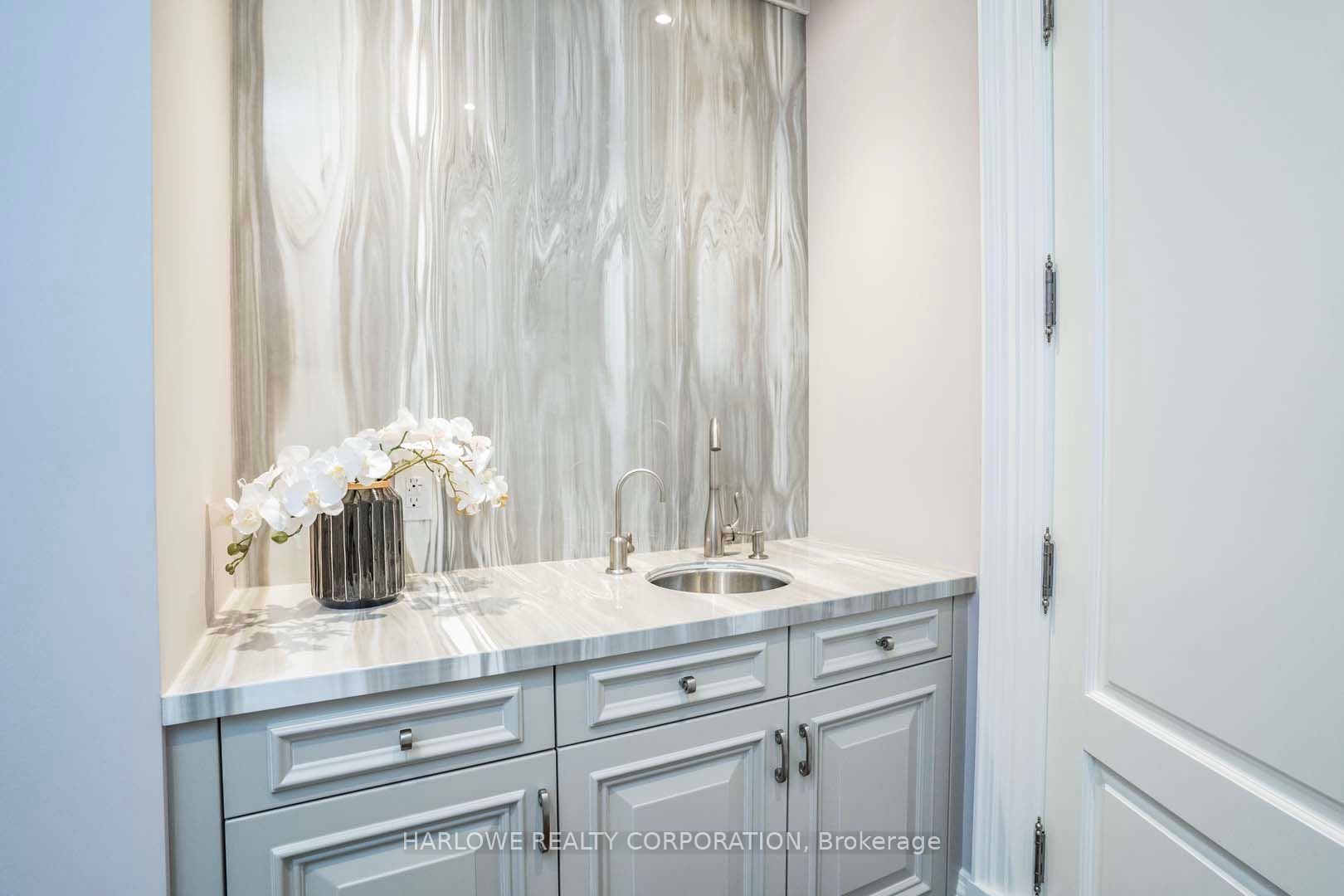 28 Langdon Dr