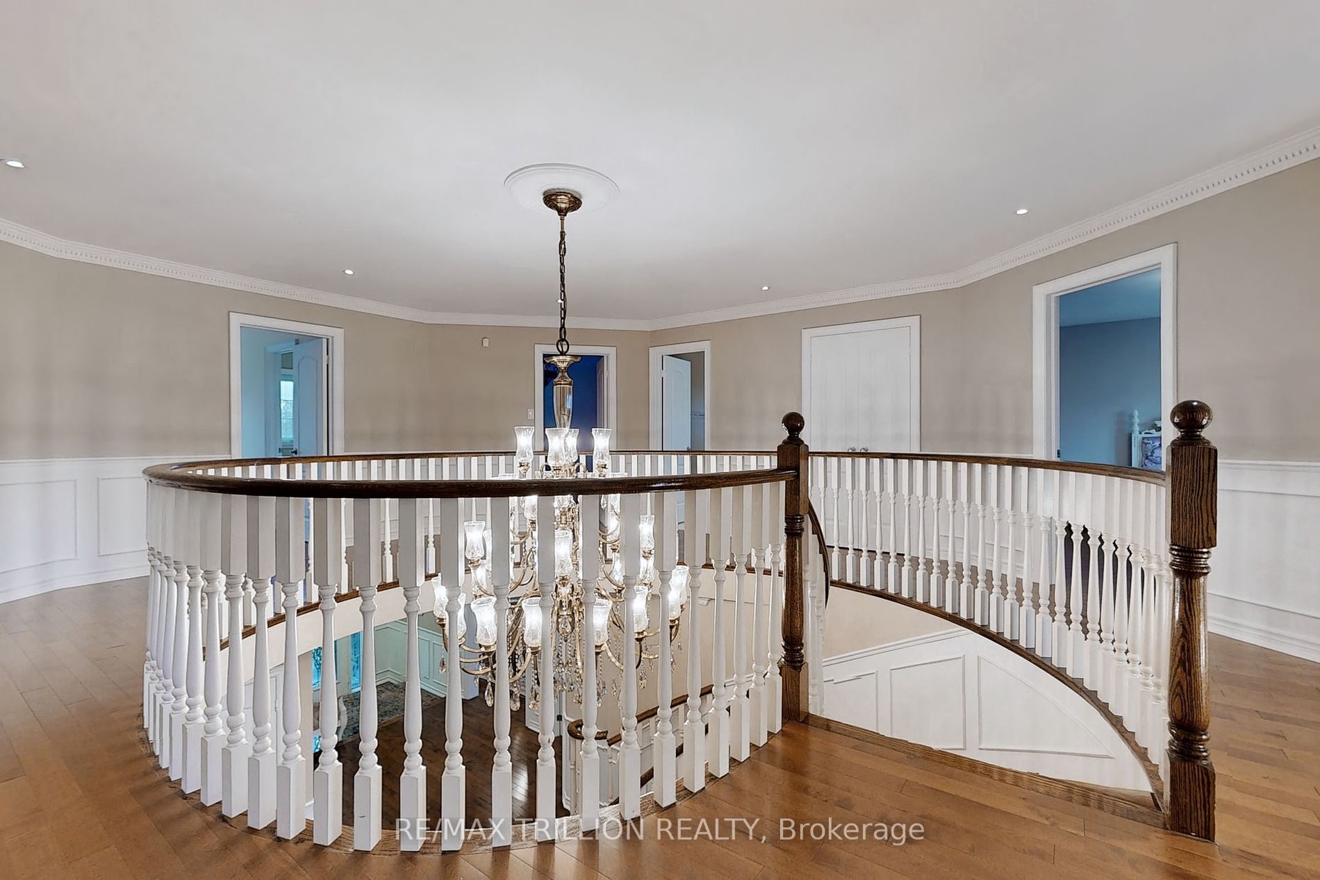 2 Avery Court