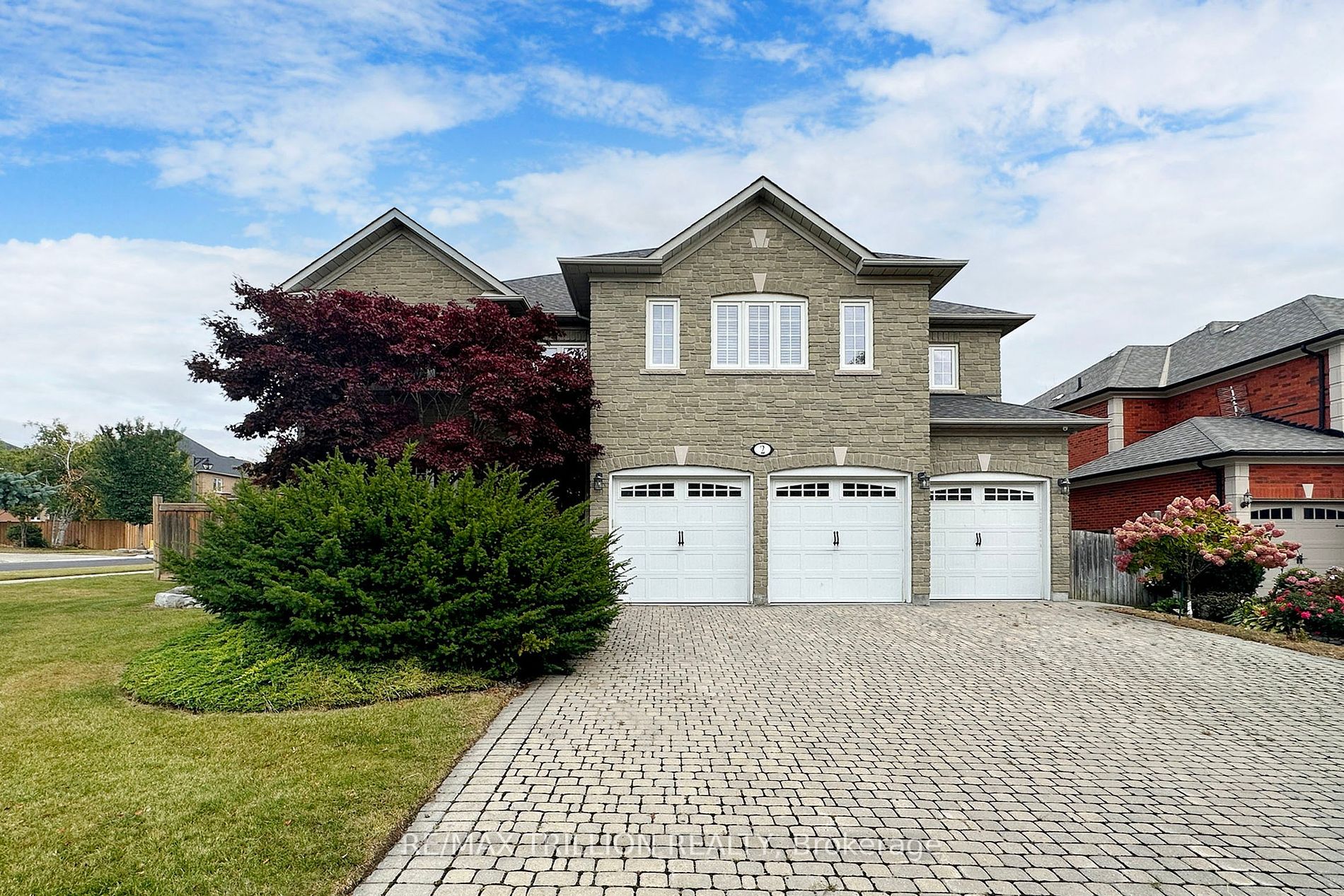 2 Avery Court