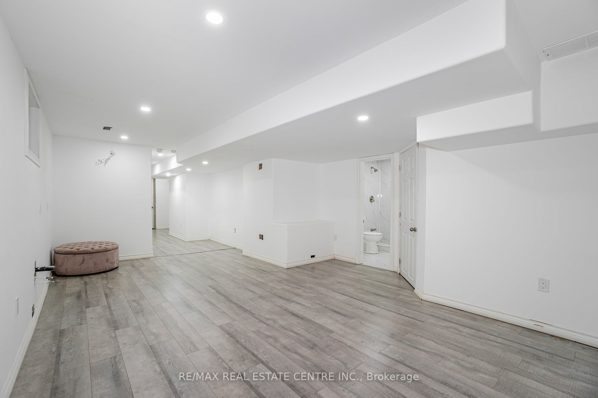 60 Walker Blvd