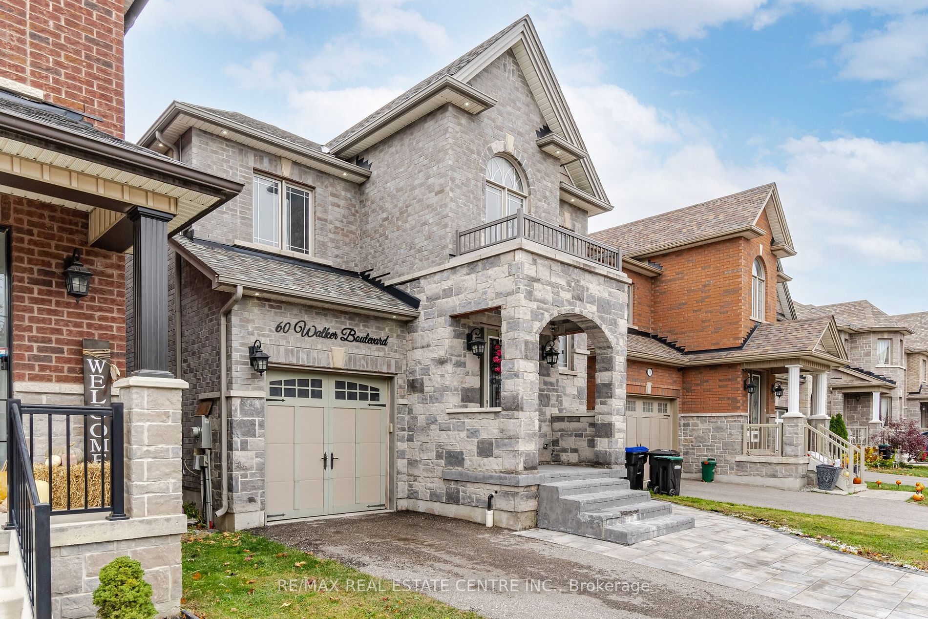 60 Walker Blvd