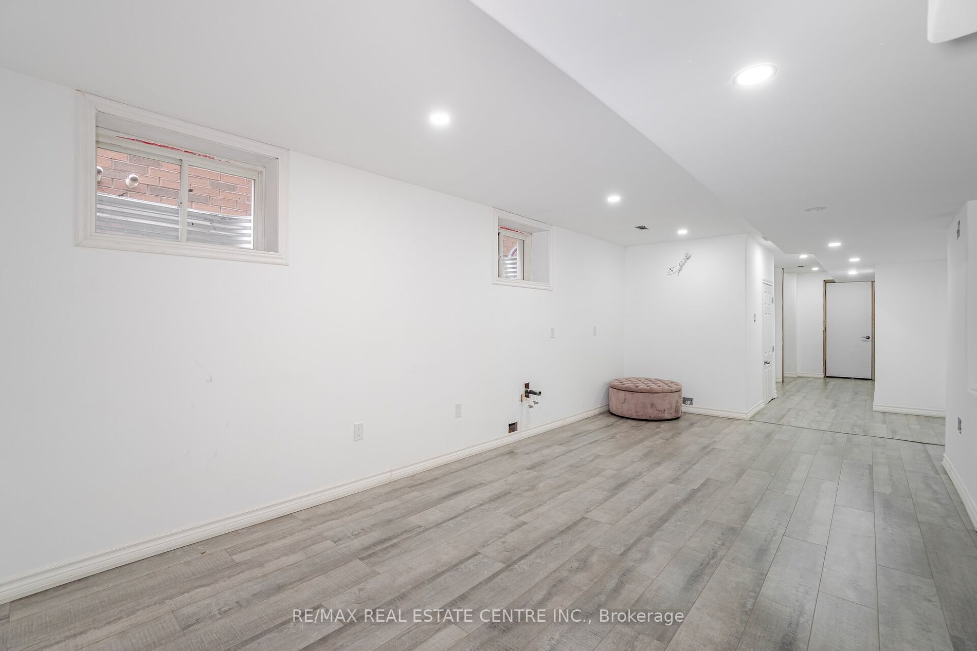 60 Walker Blvd