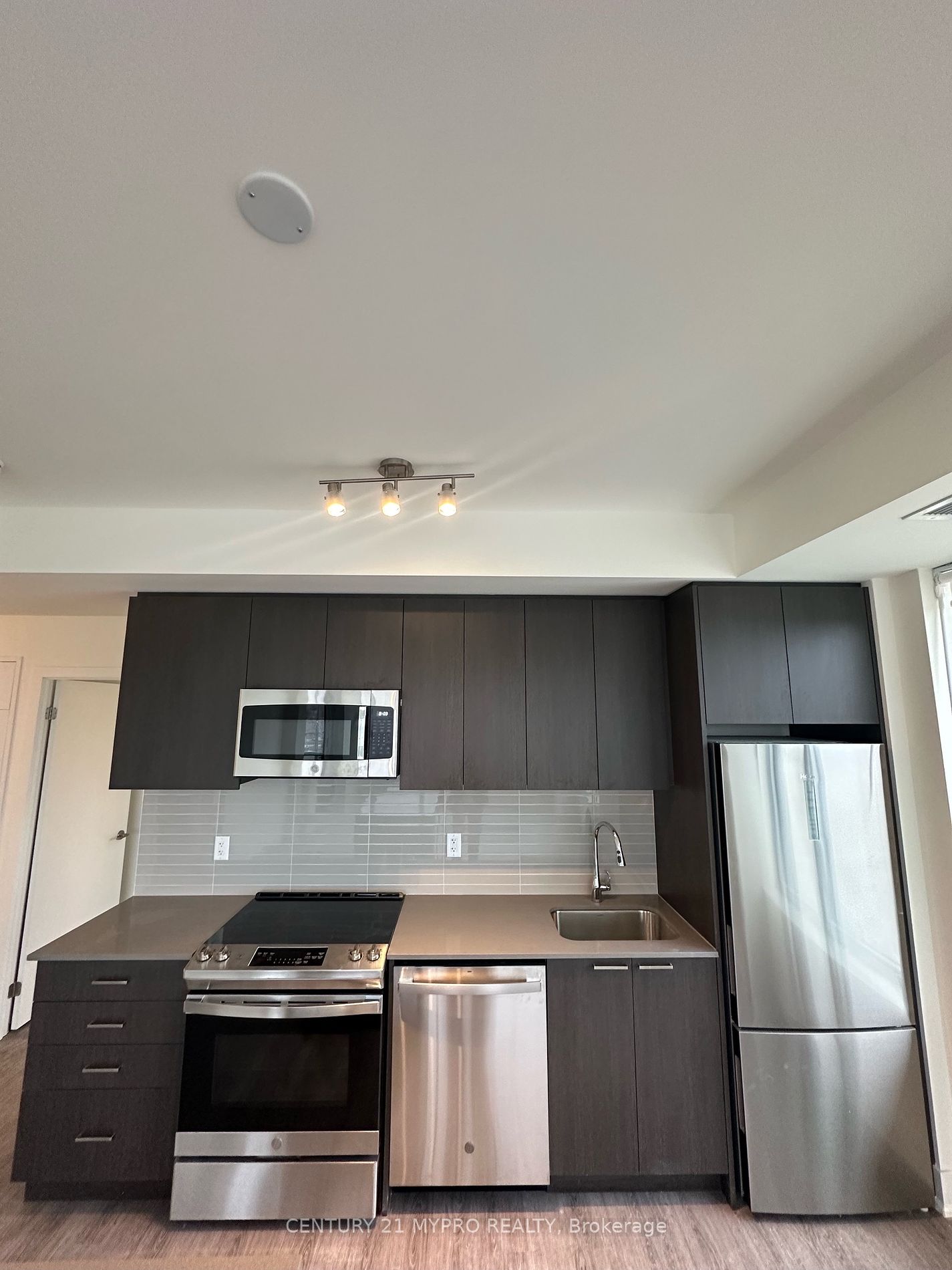 185 Deerfield Road, #311