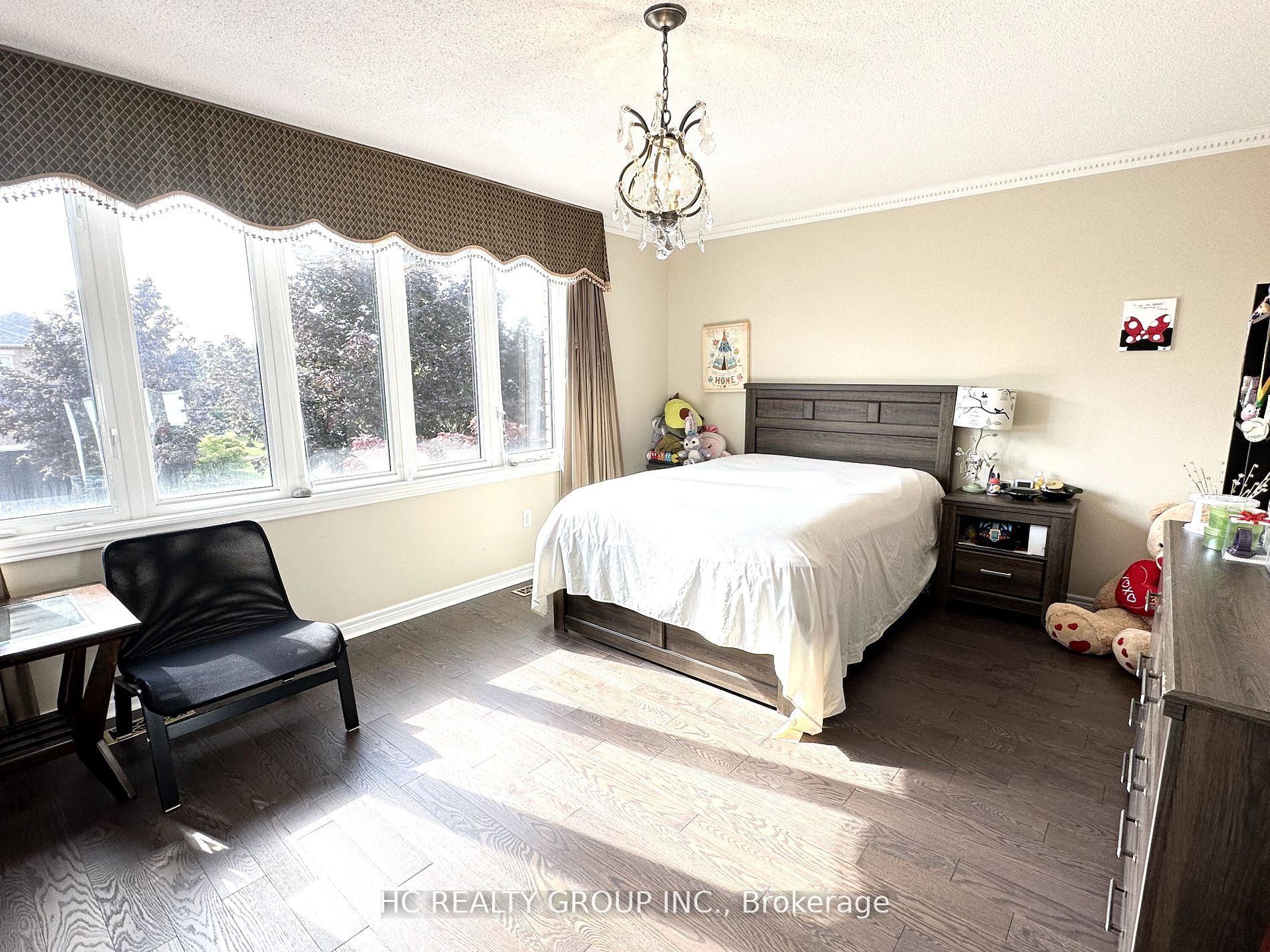 9 Rochester Hill St
