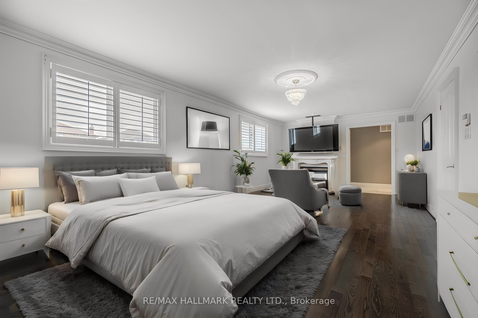 138 Elgin Mills Rd W