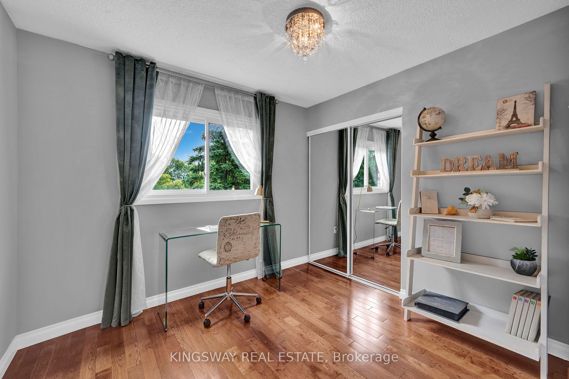 22 Baycroft Lane