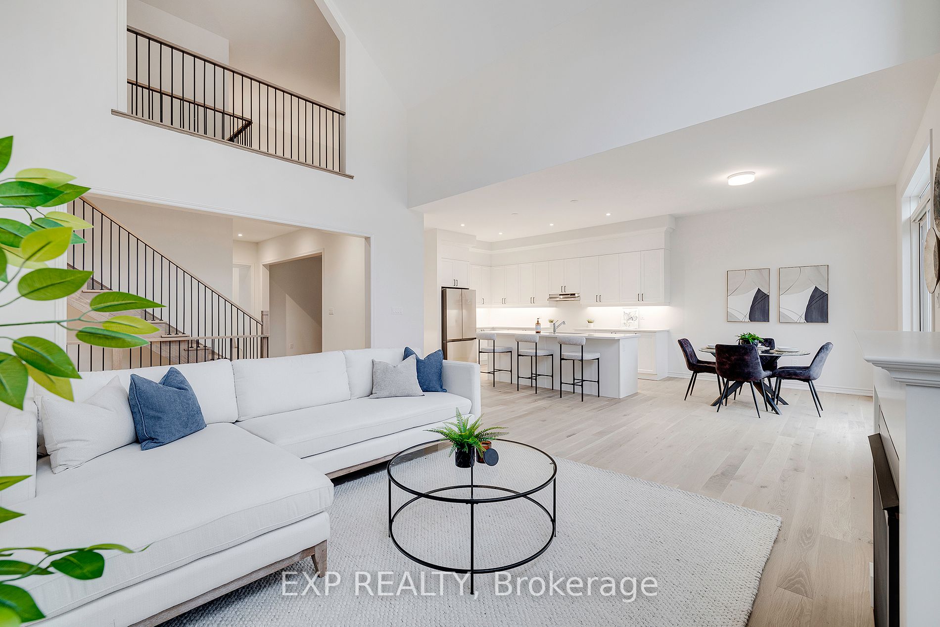 44 Magnolia Ave