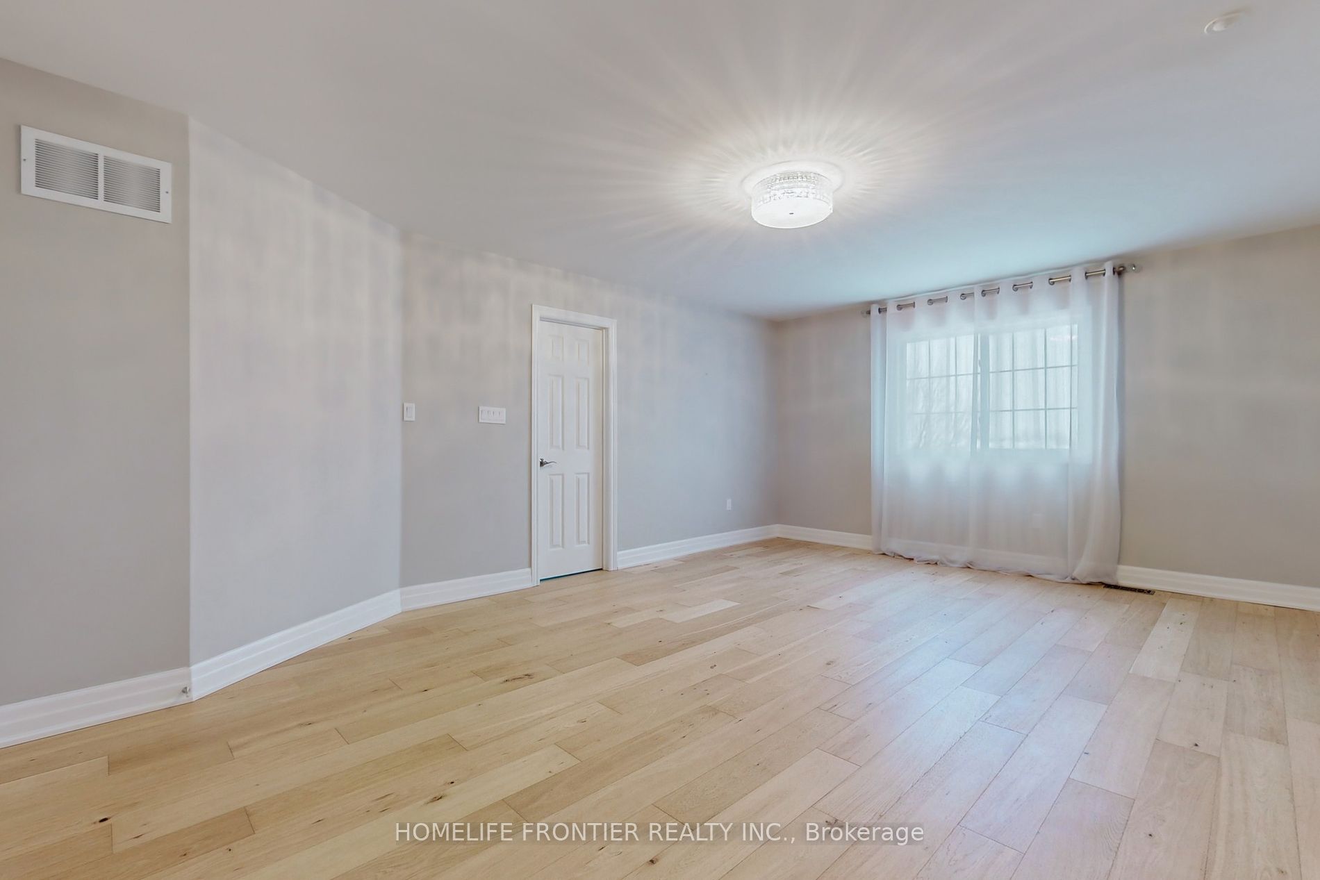 10 Delattaye Avenue