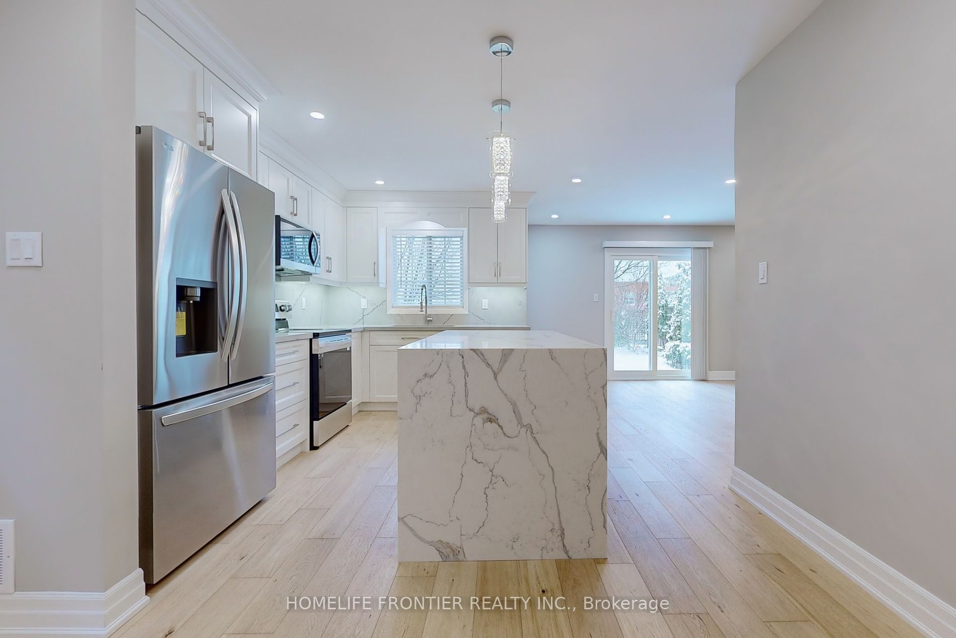 10 Delattaye Avenue