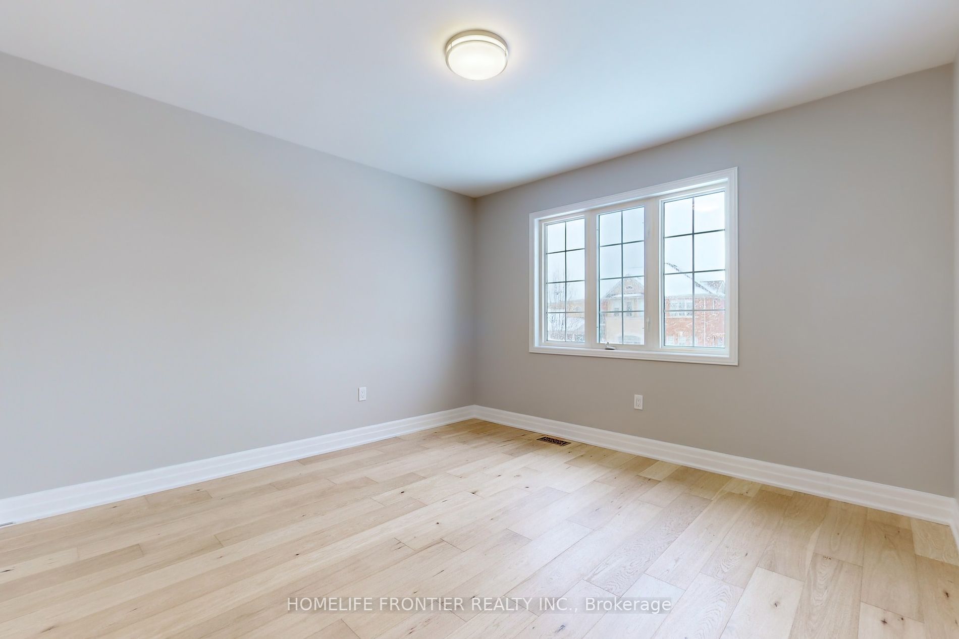 10 Delattaye Avenue
