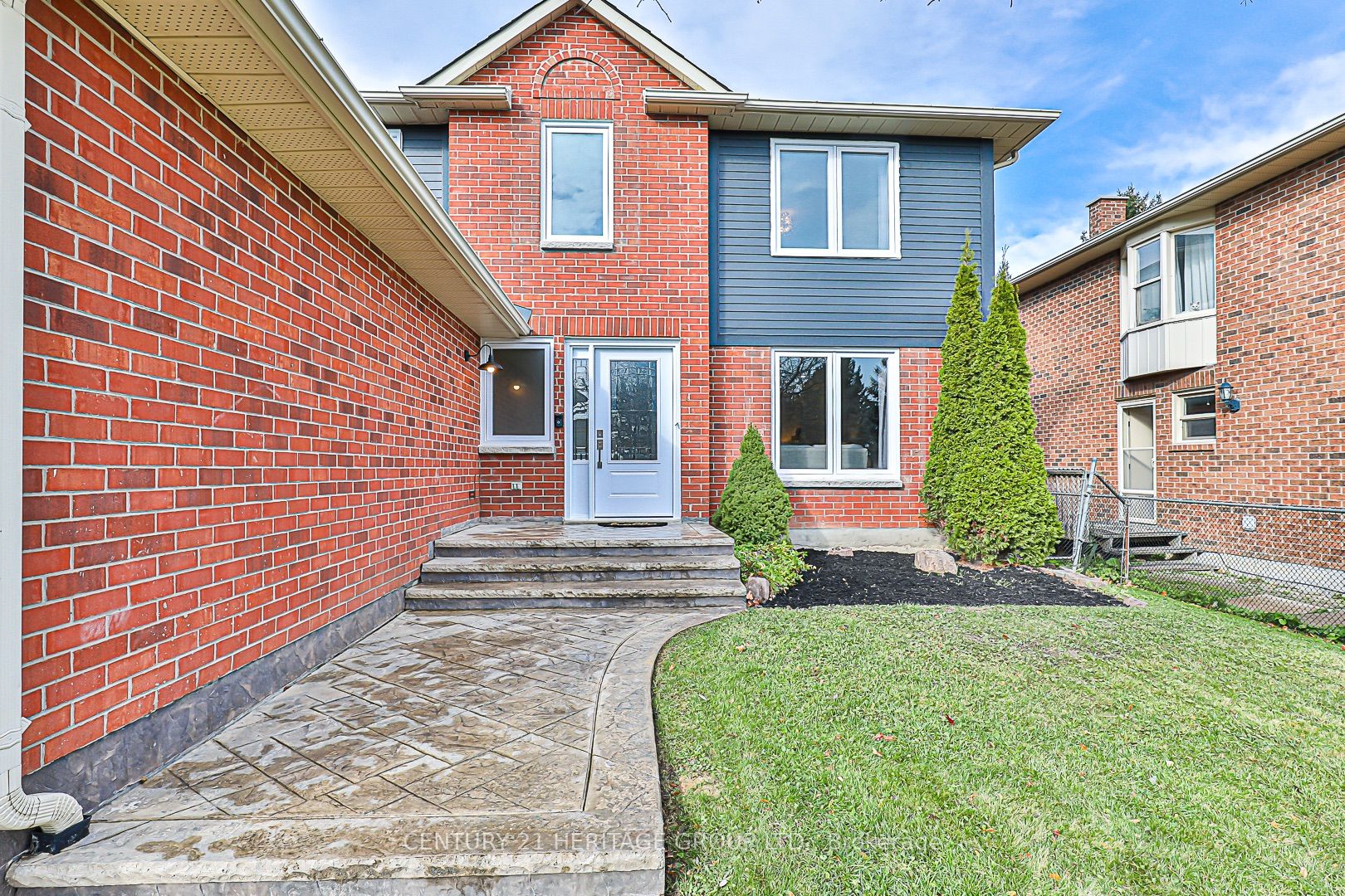 127 Crossland Gate