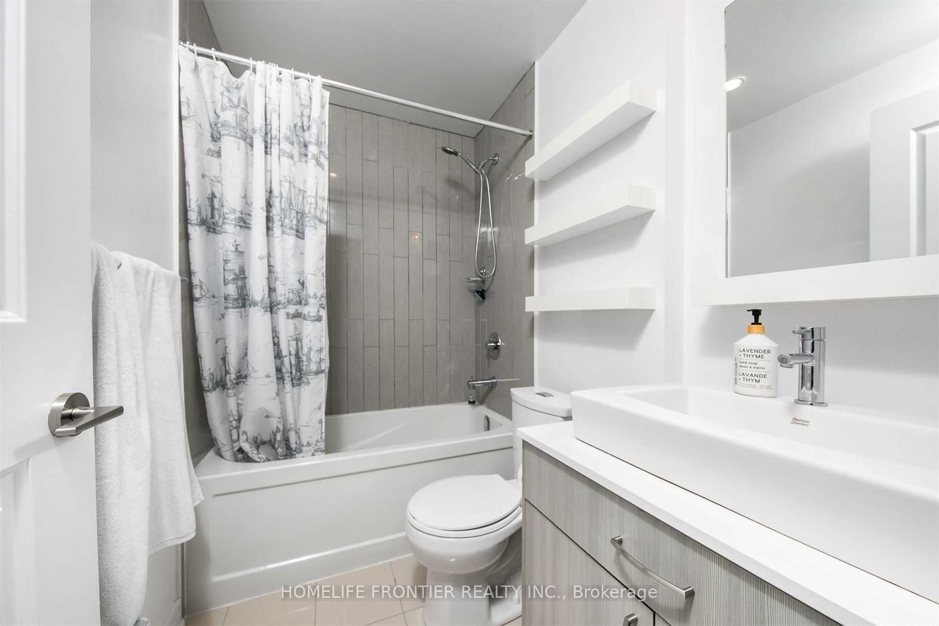9199 Yonge St, #910