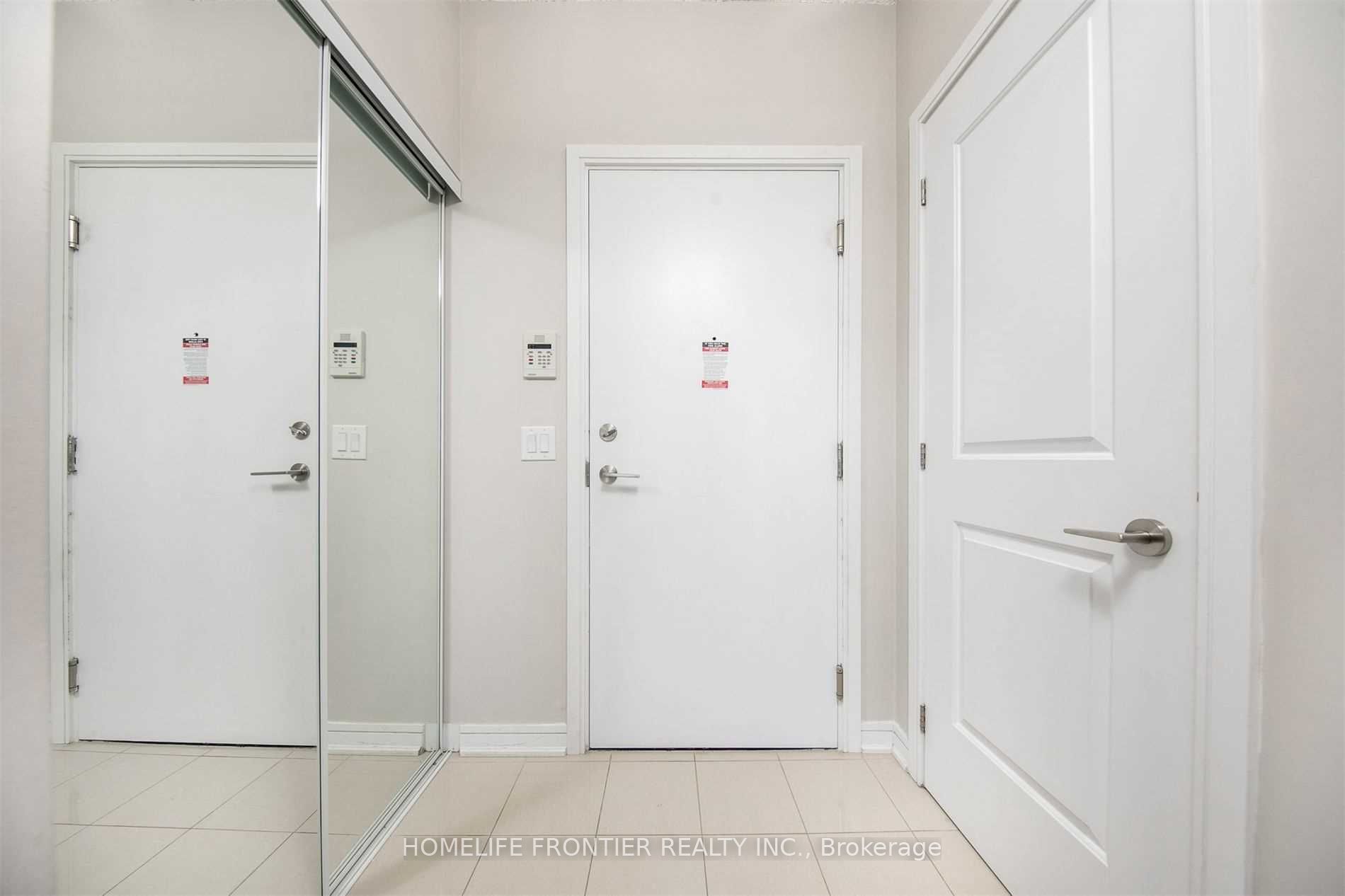 9199 Yonge St, #910