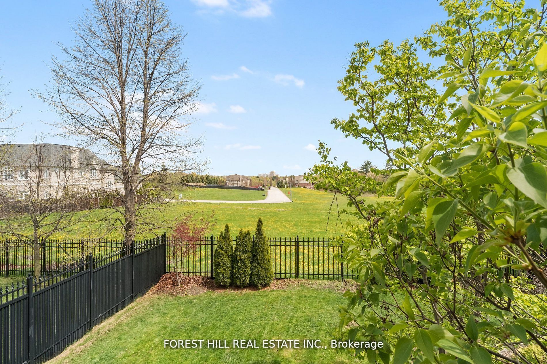 47 Sanibel Cres
