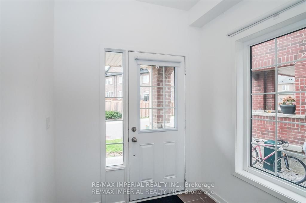 312 Clay Stones St