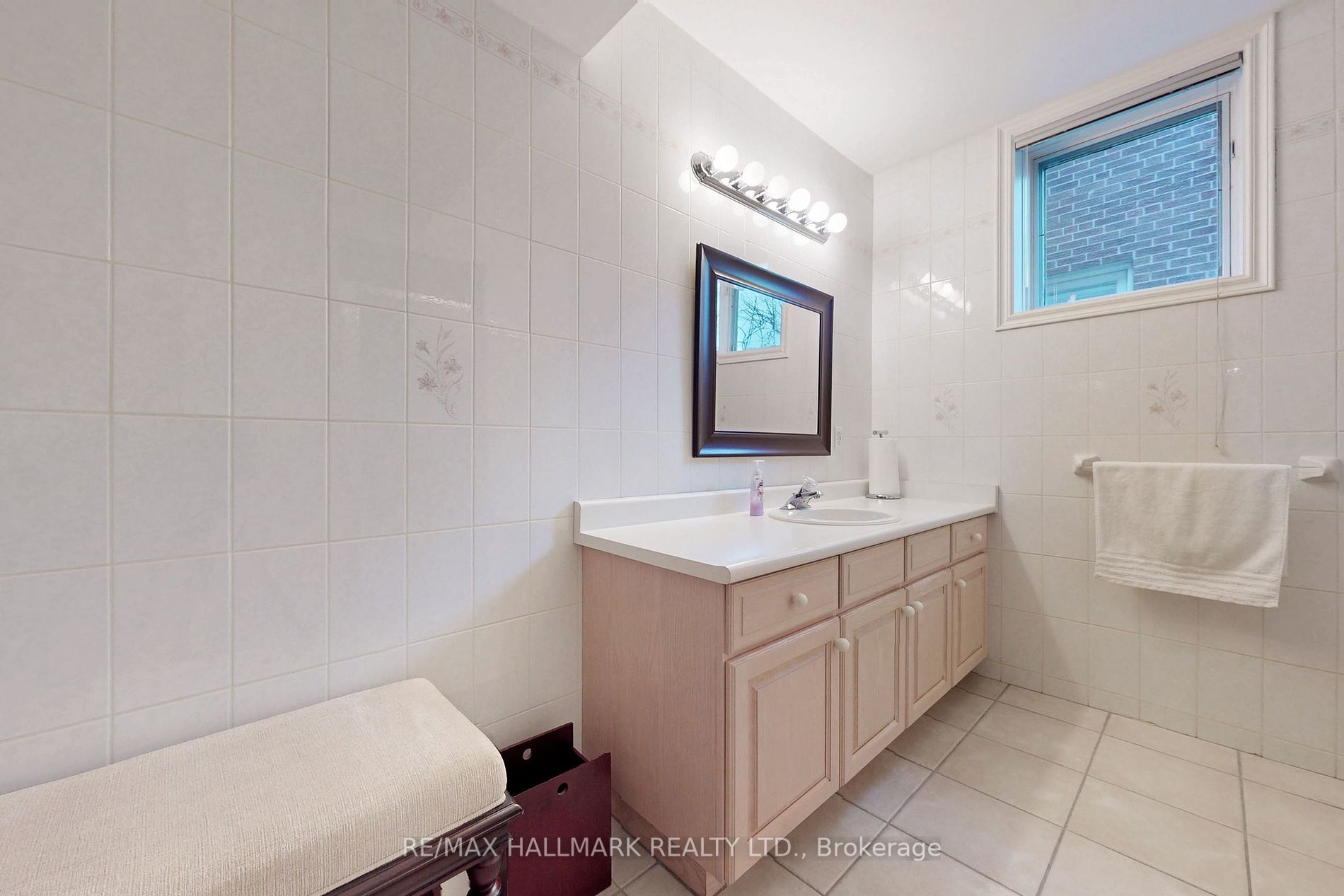 72A Oxford Street