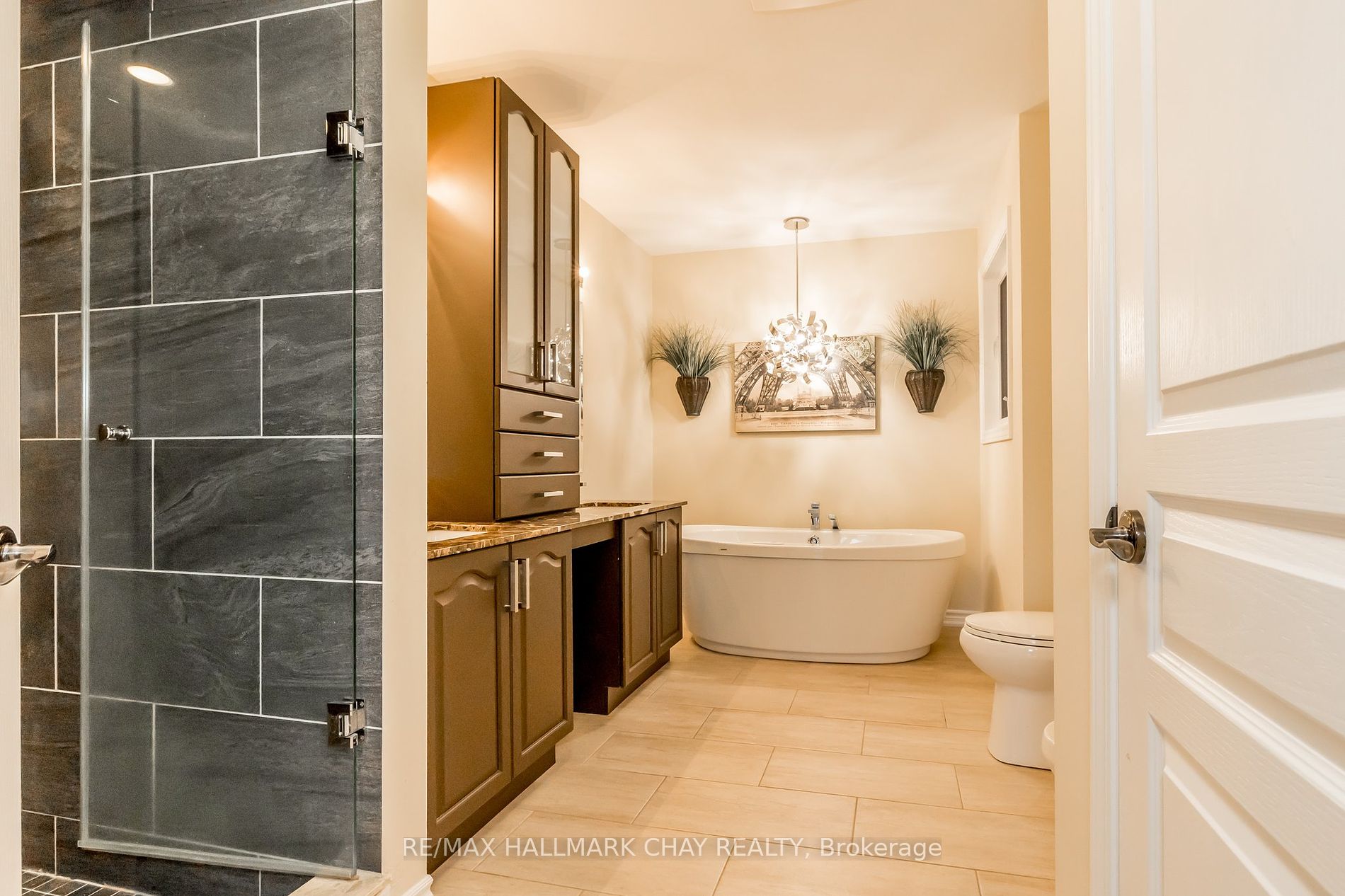 48 Hawke Crescent