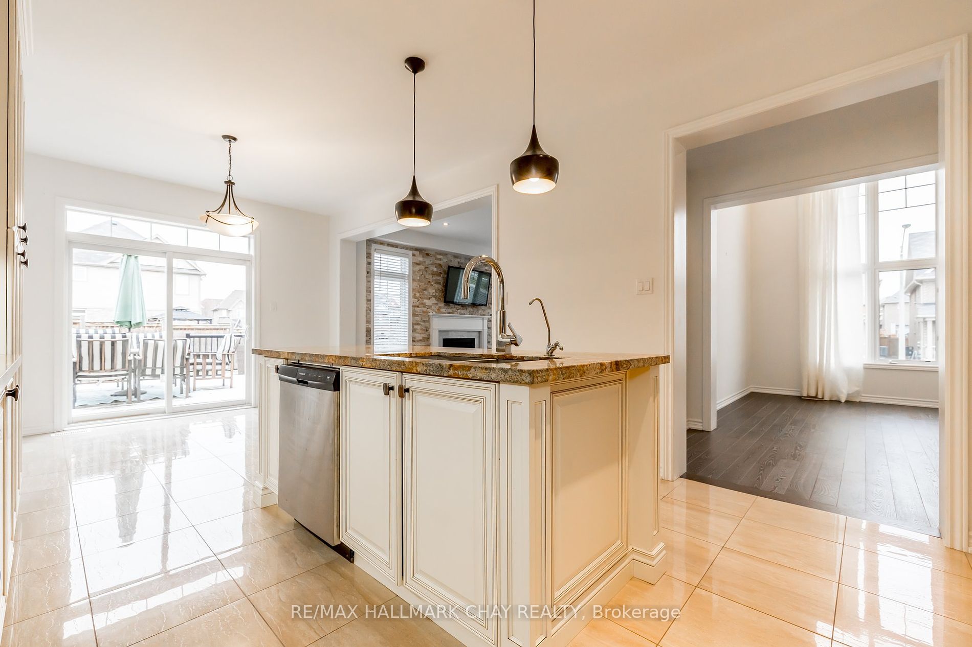 48 Hawke Crescent