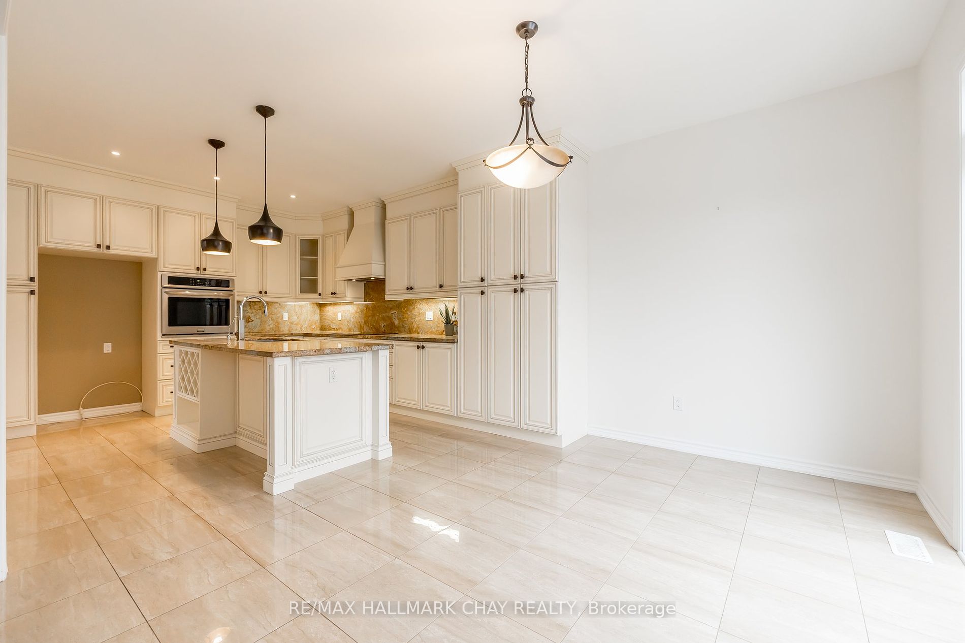 48 Hawke Crescent