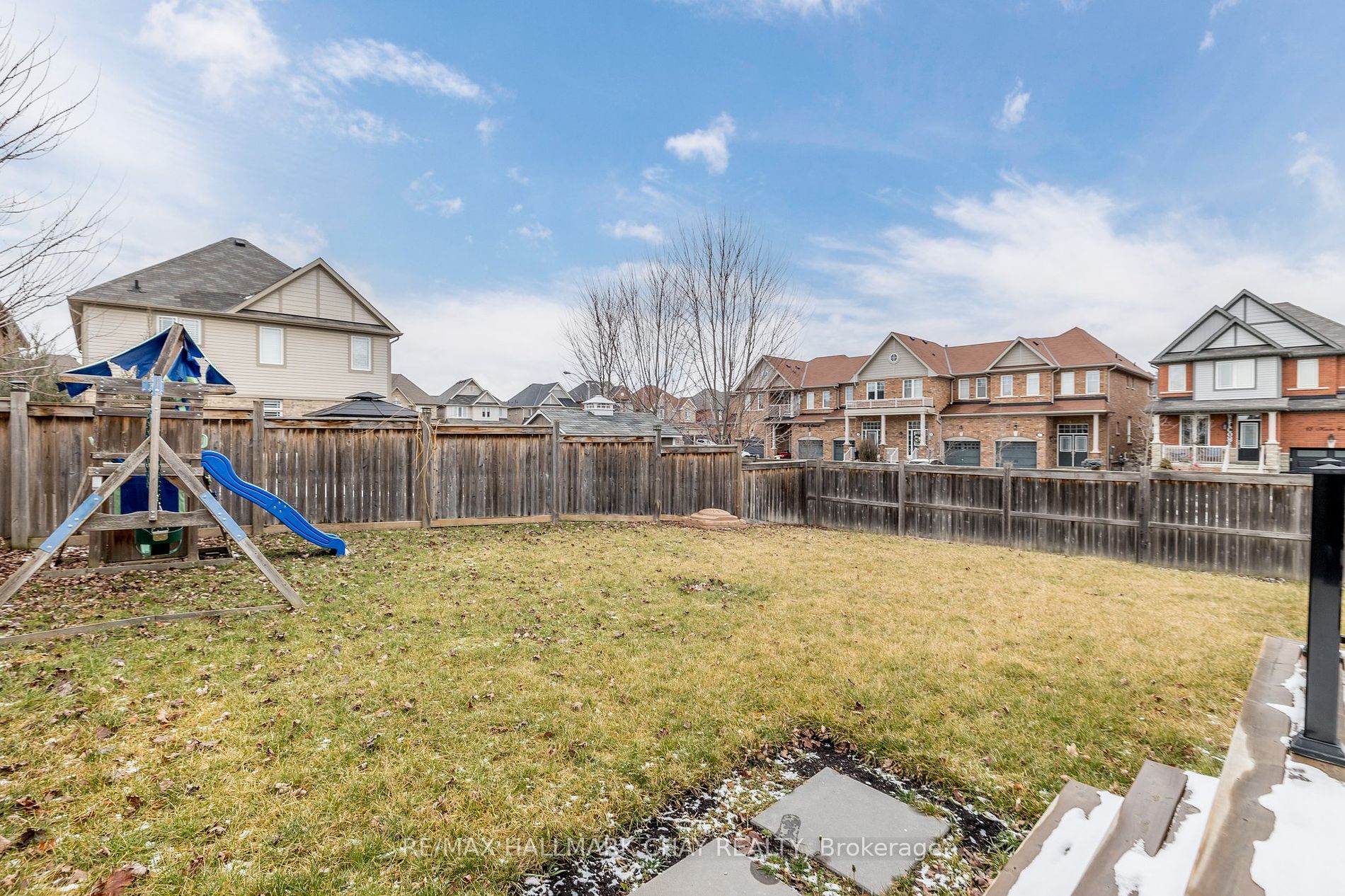 48 Hawke Crescent