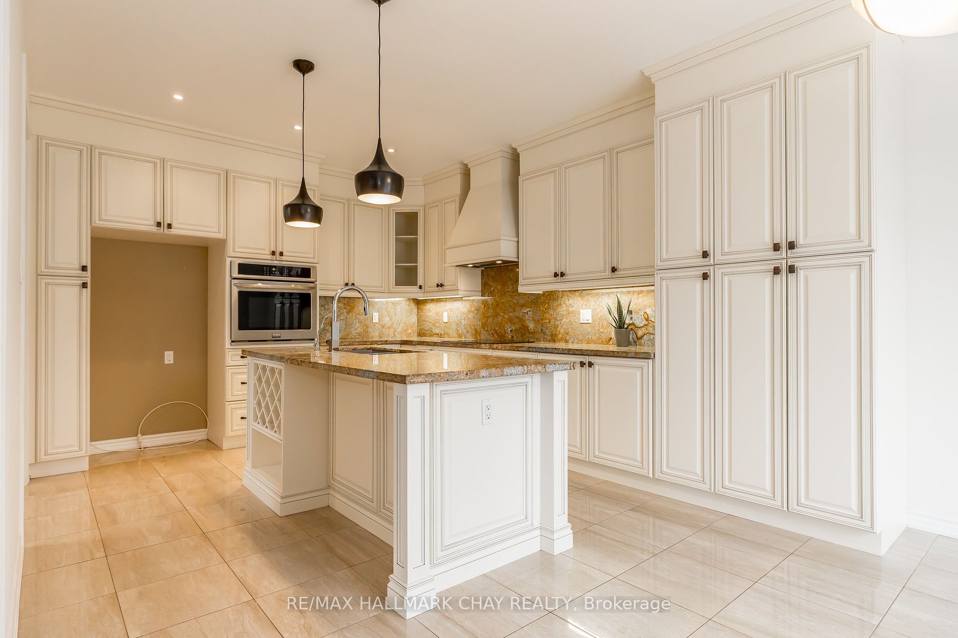 48 Hawke Crescent