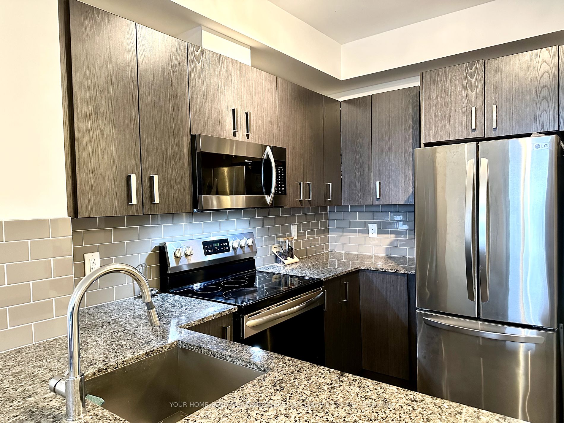 11611 Yonge Street, #311