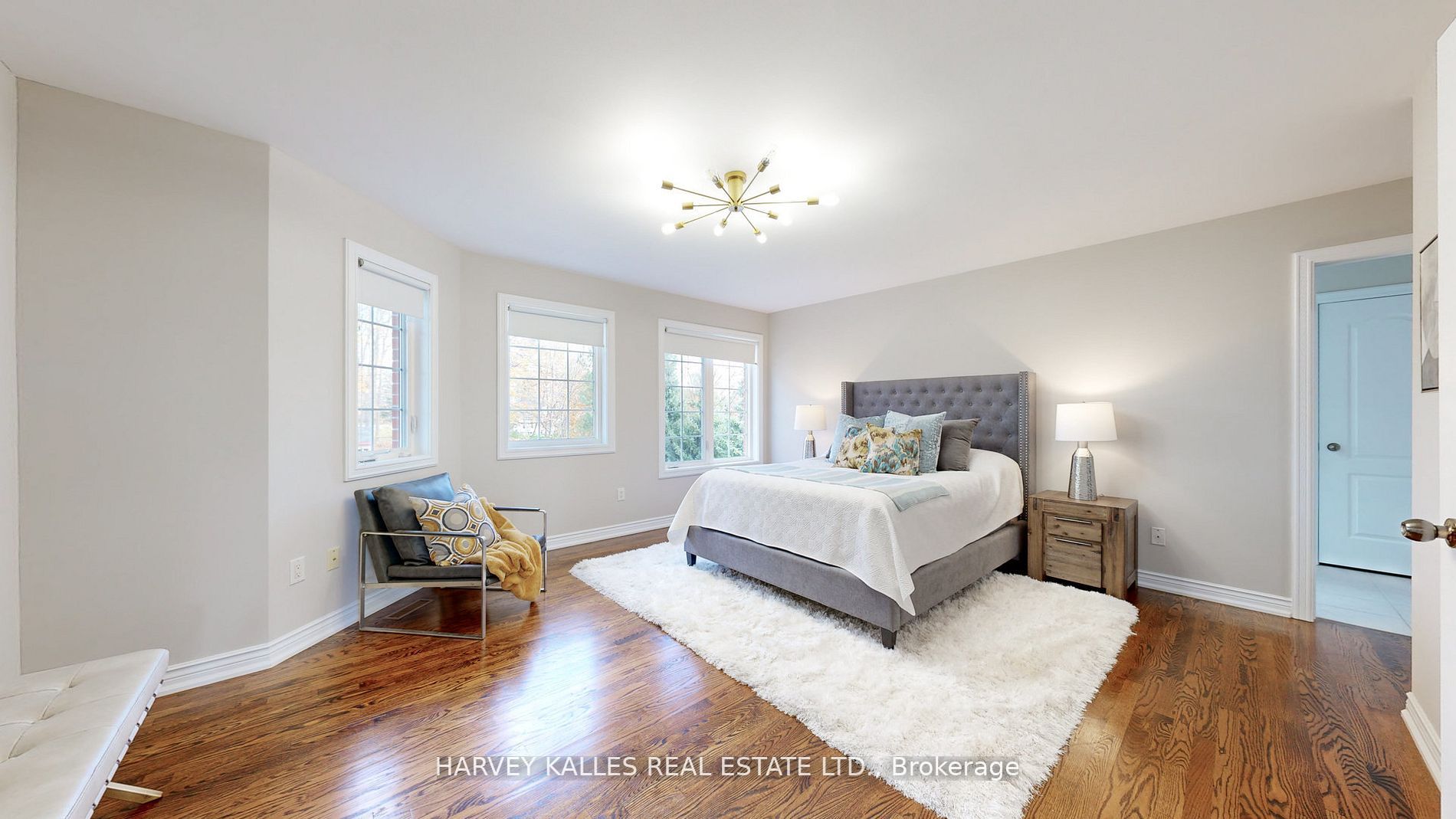 82 English Daisy Crt